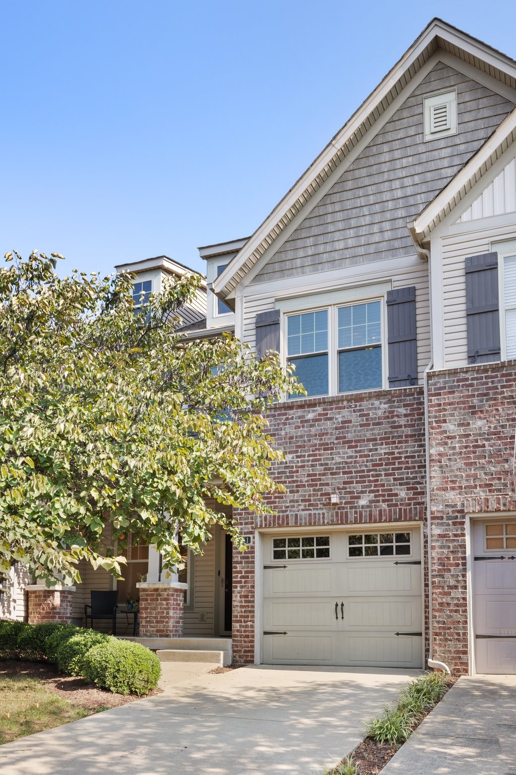 561 Griffin Cir