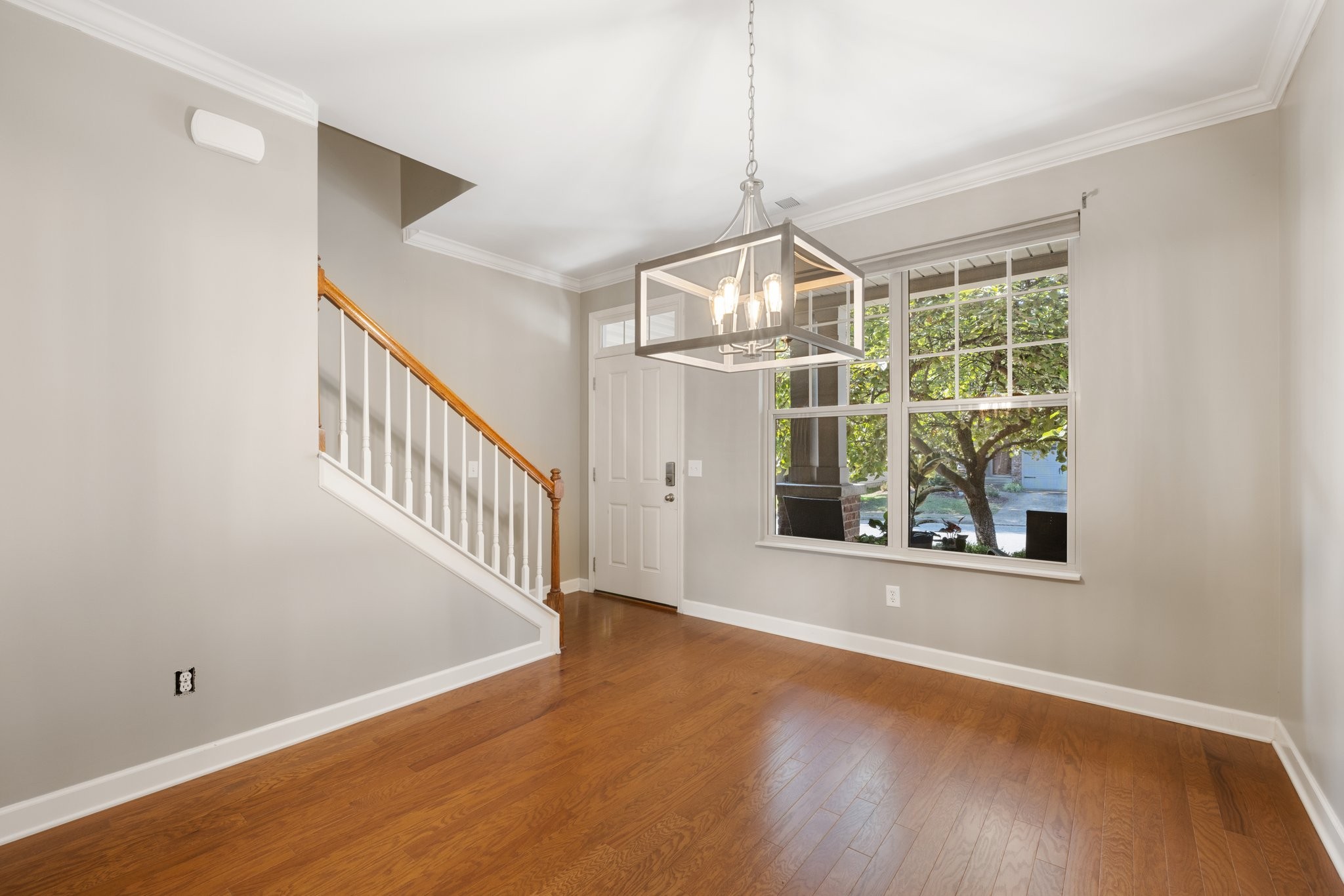 561 Griffin Cir