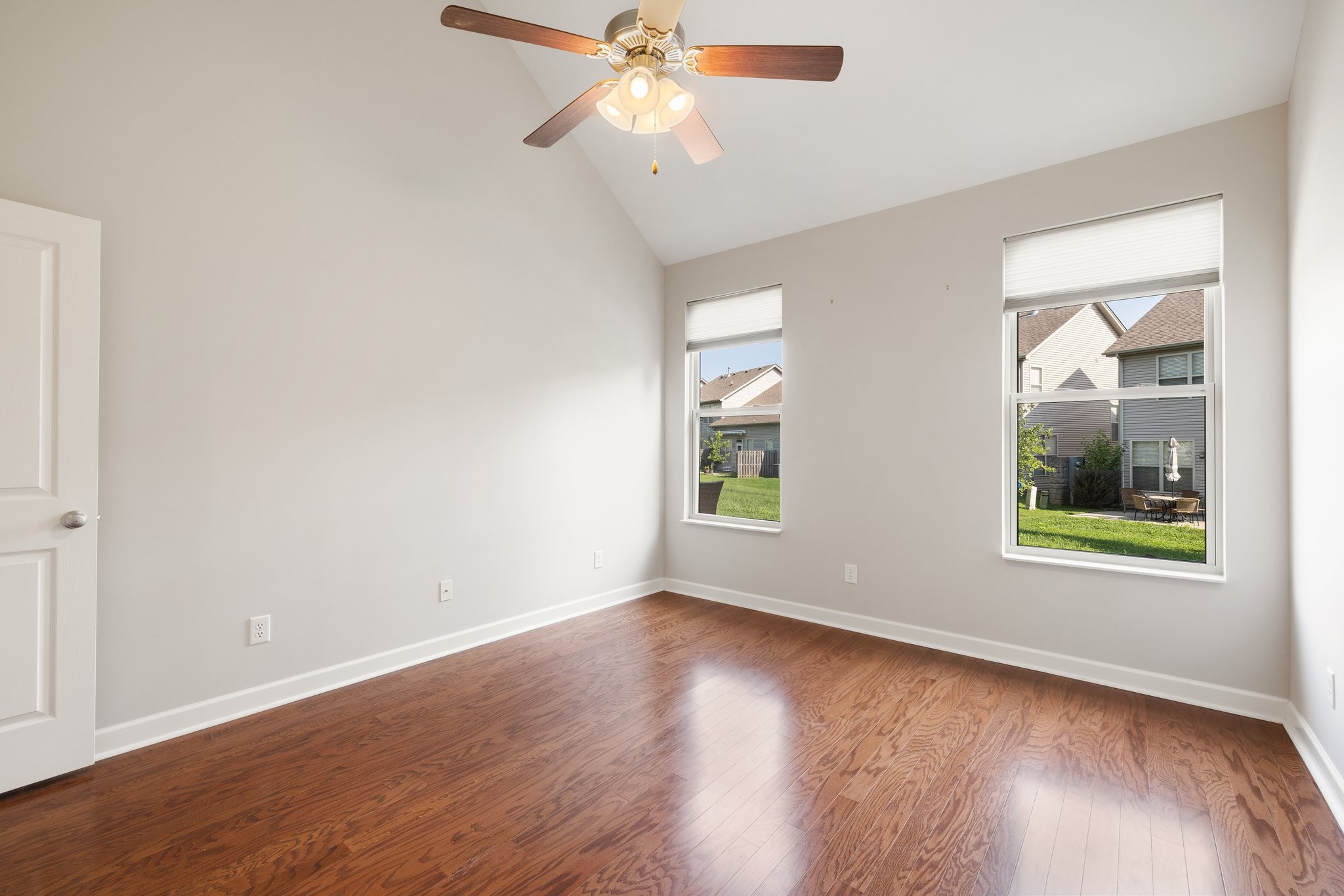 561 Griffin Cir