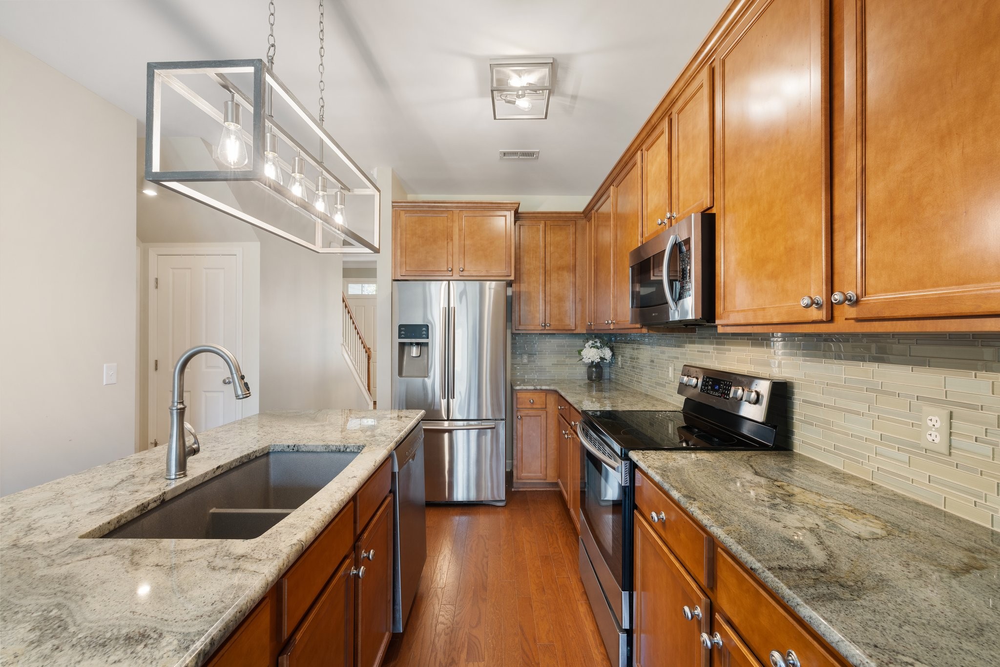 561 Griffin Cir