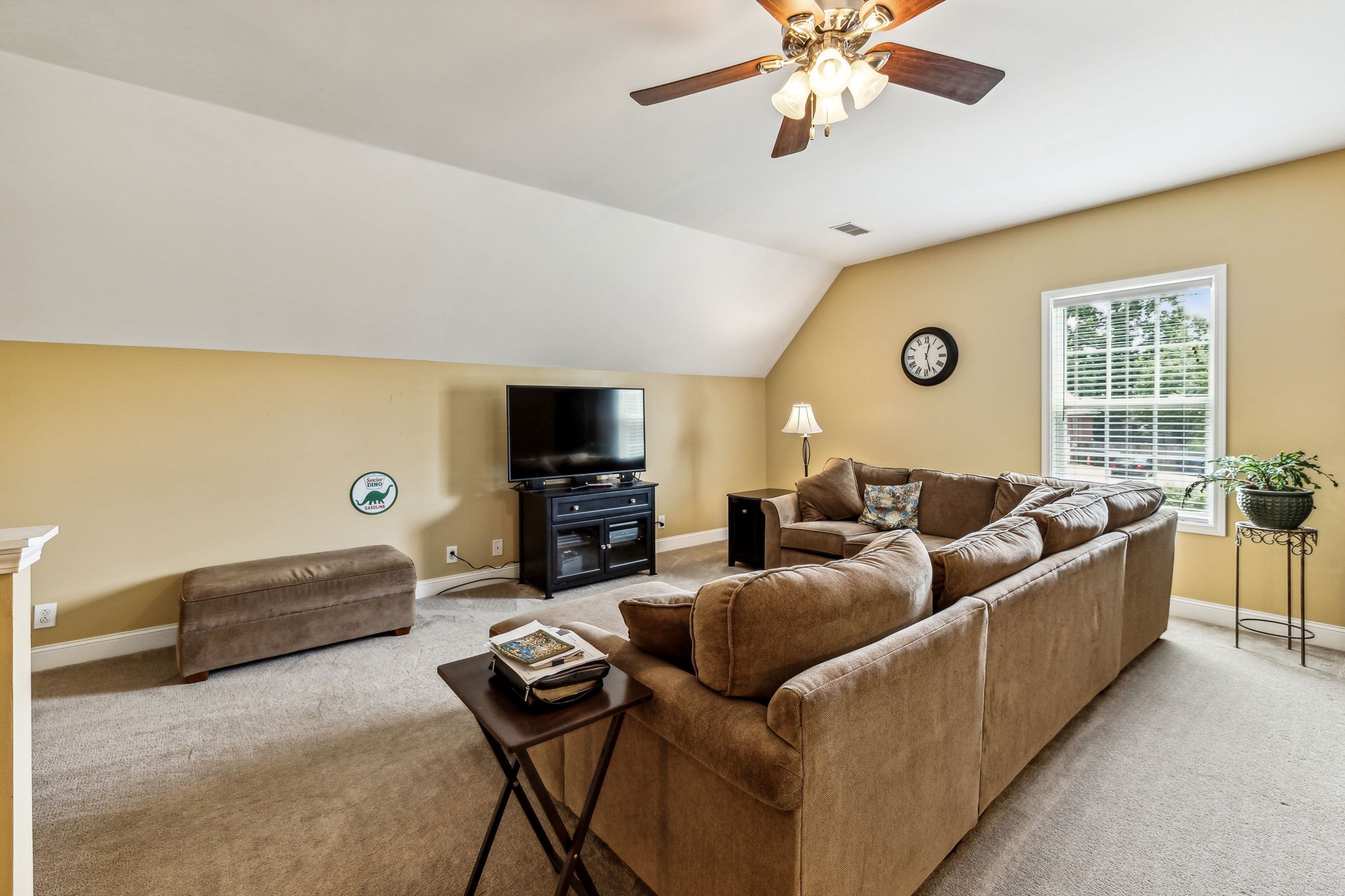 821 Stewart Valley Dr