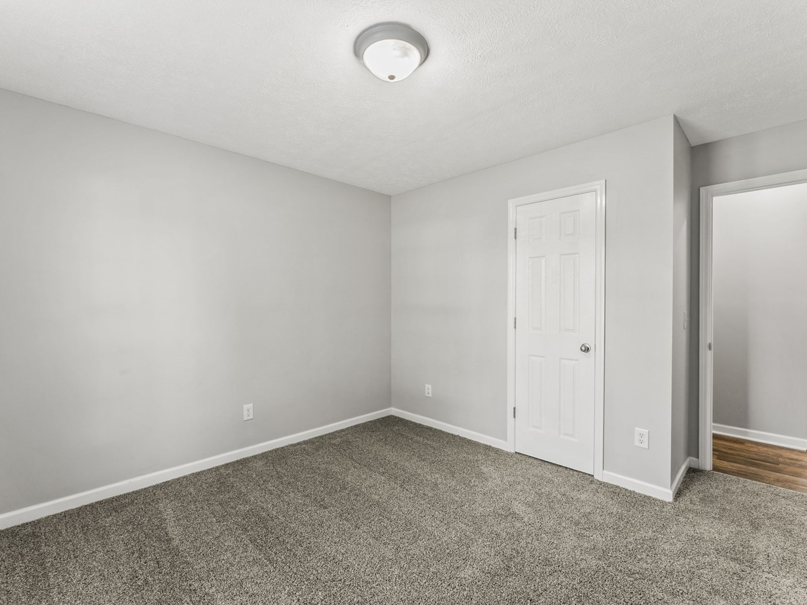 3 Oakley Dr