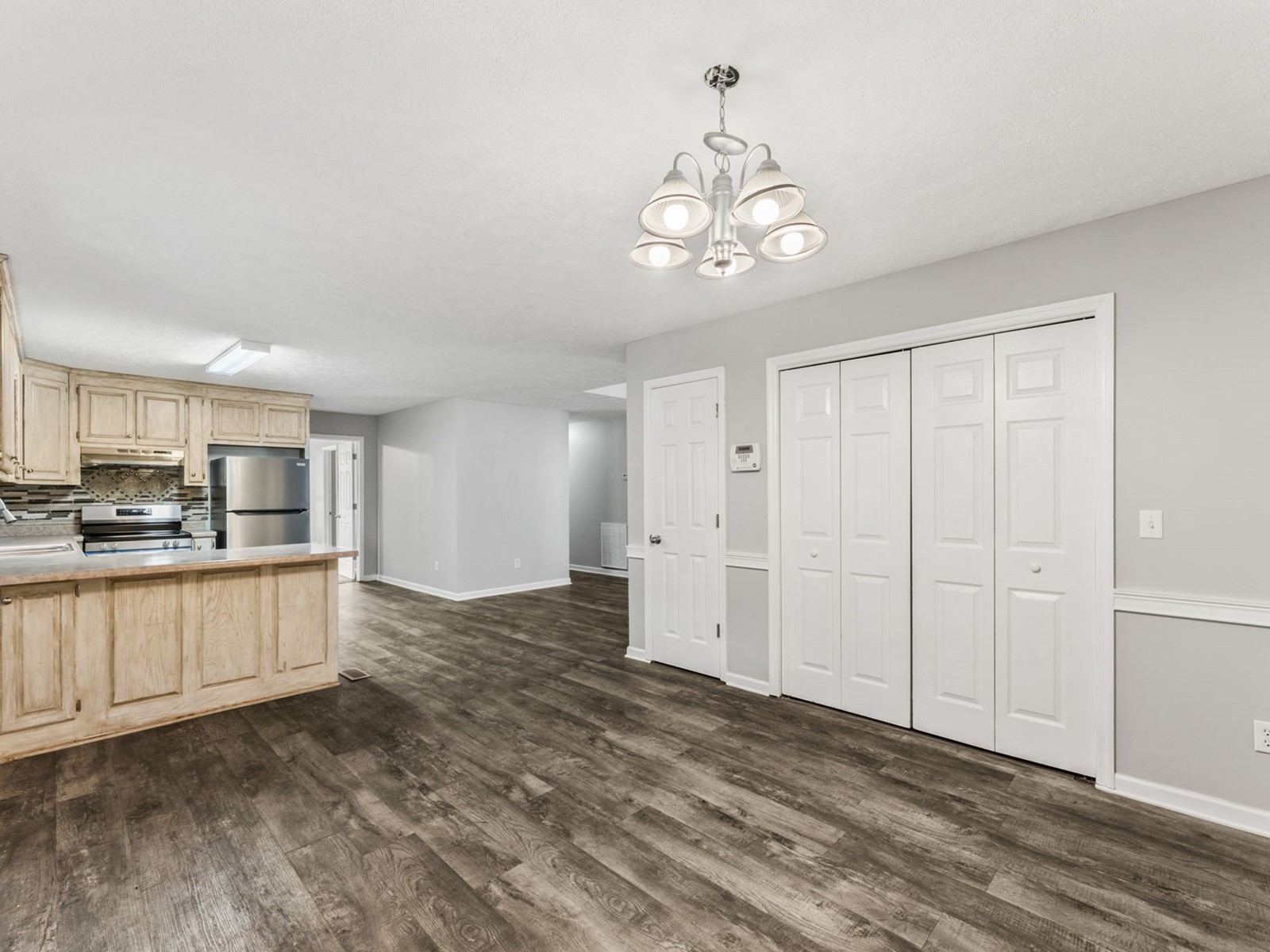 3 Oakley Dr