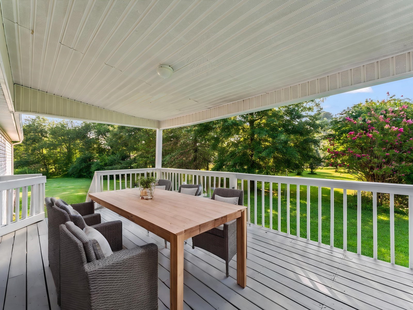 3 Oakley Dr
