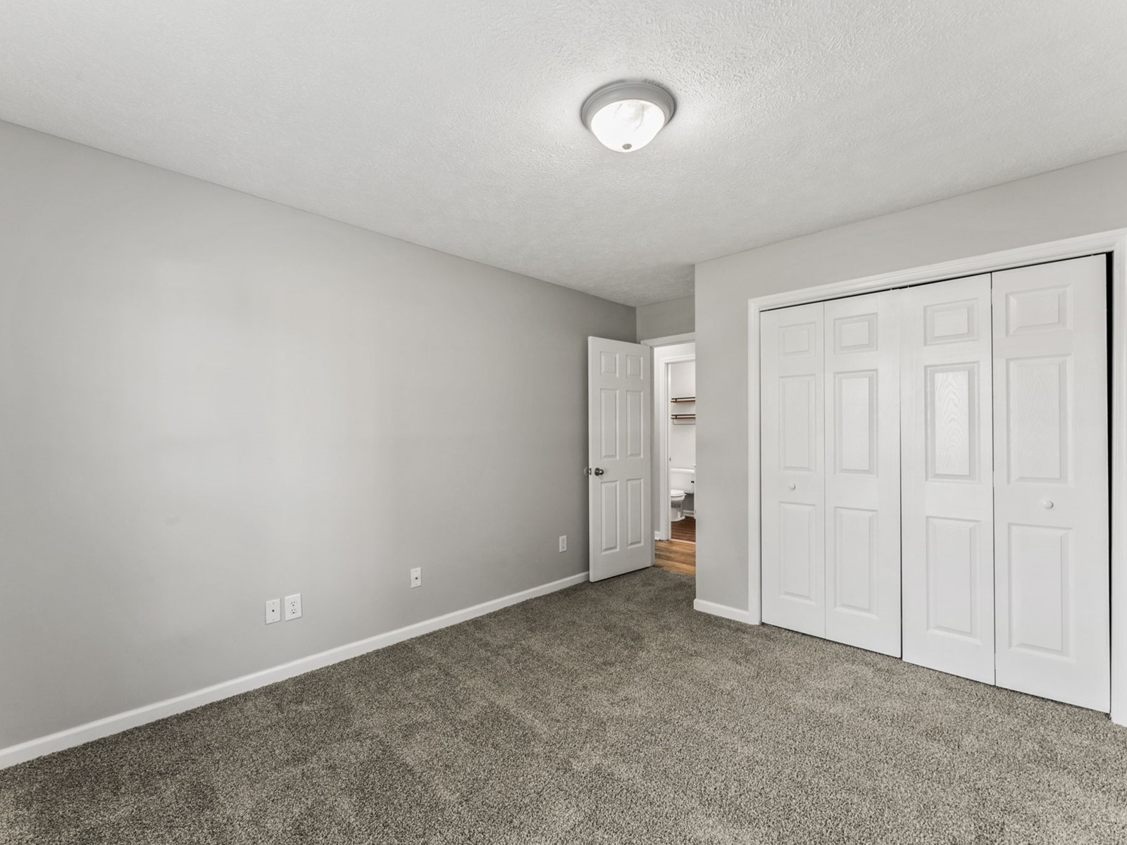 3 Oakley Dr