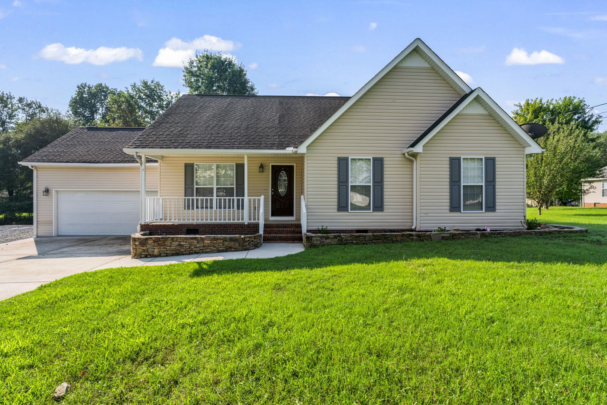 3 Oakley Dr