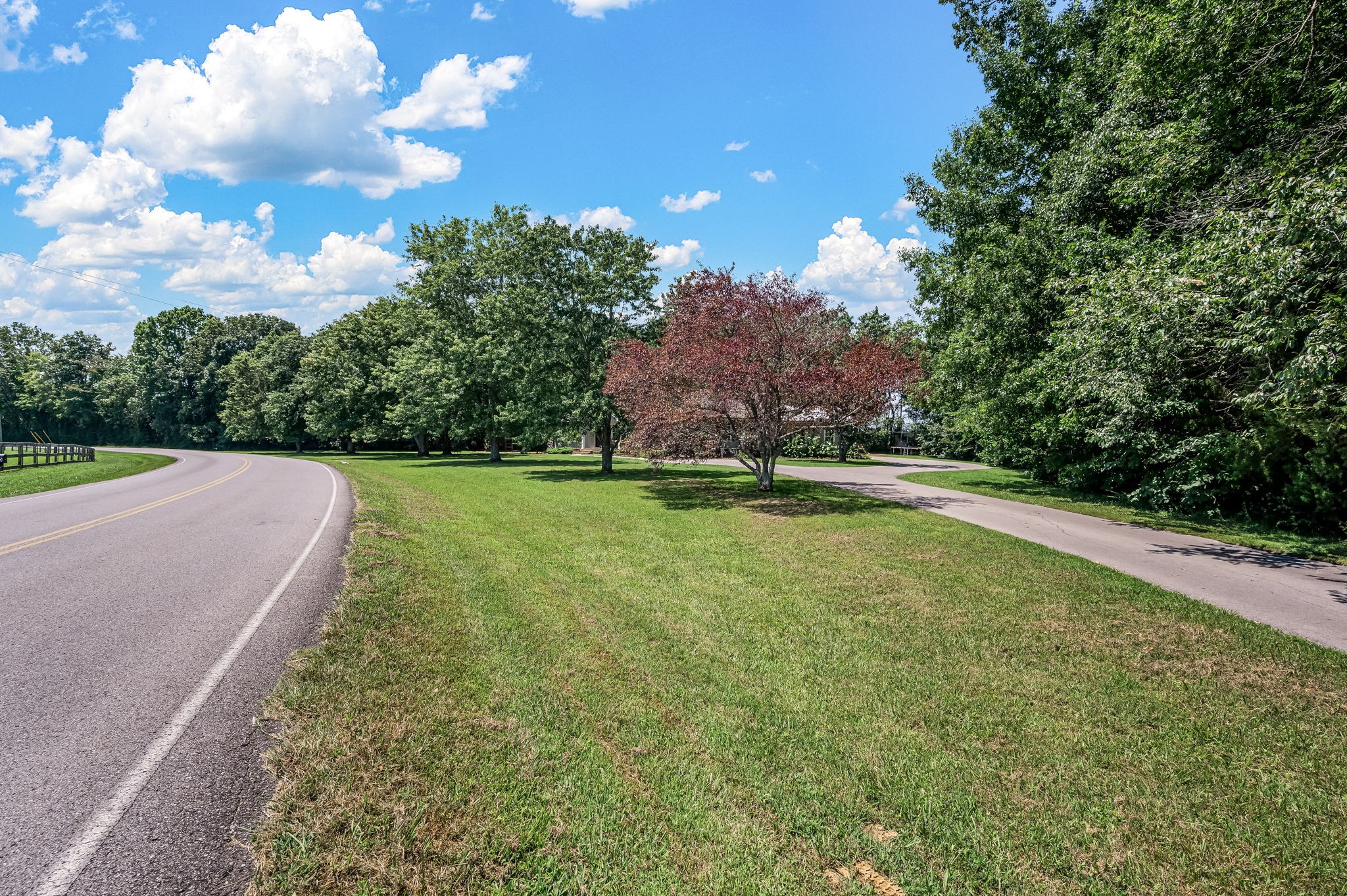 2180 Thompson Rd