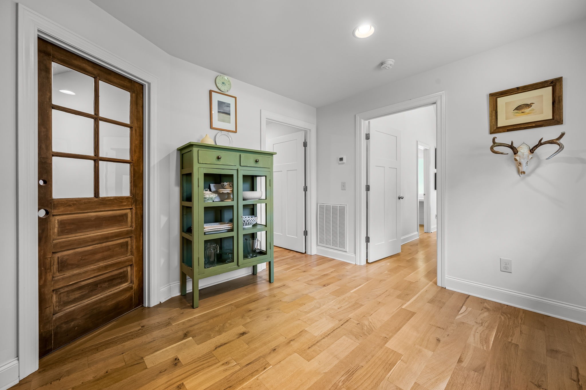2180 Thompson Rd