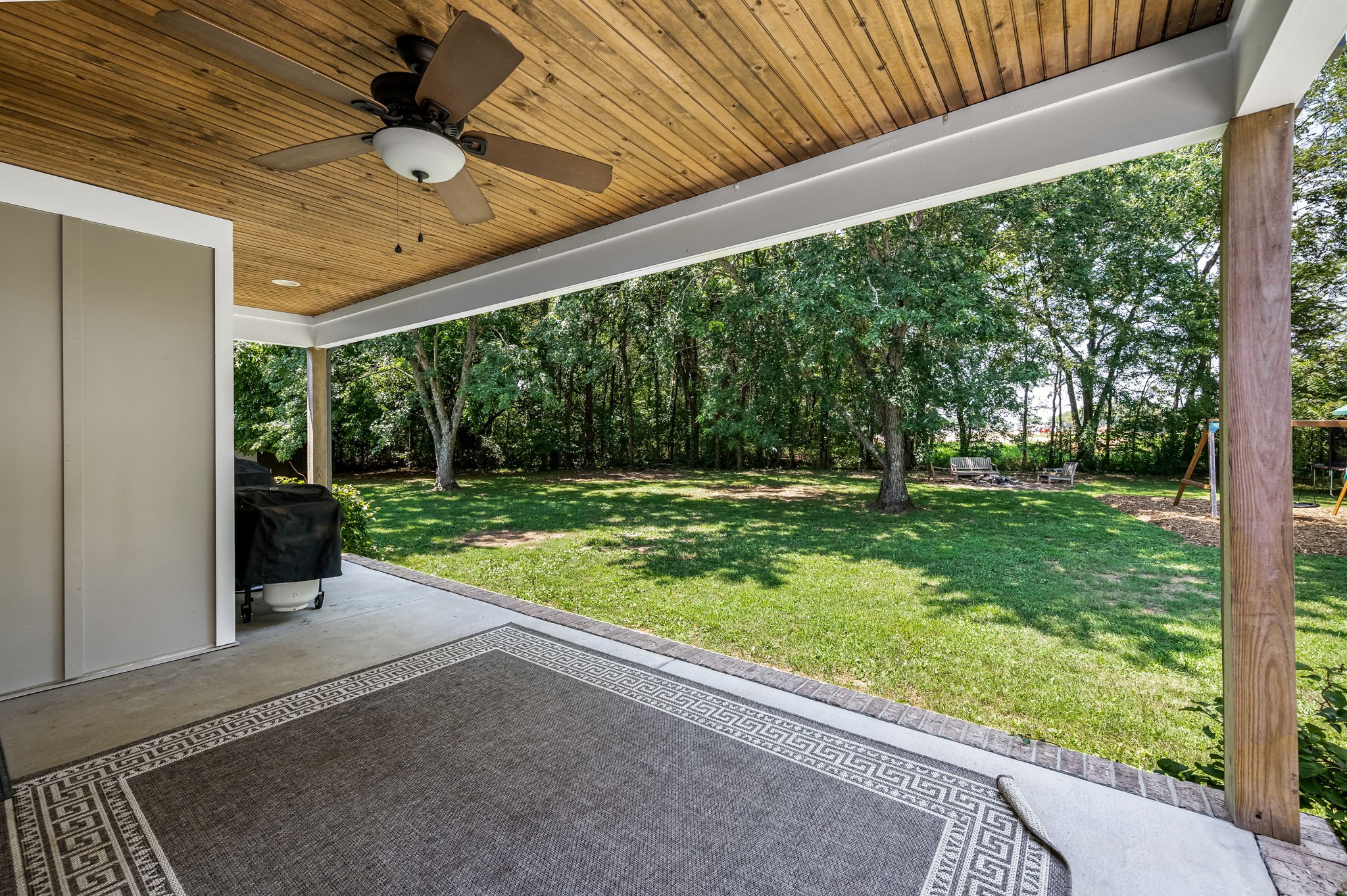 2180 Thompson Rd