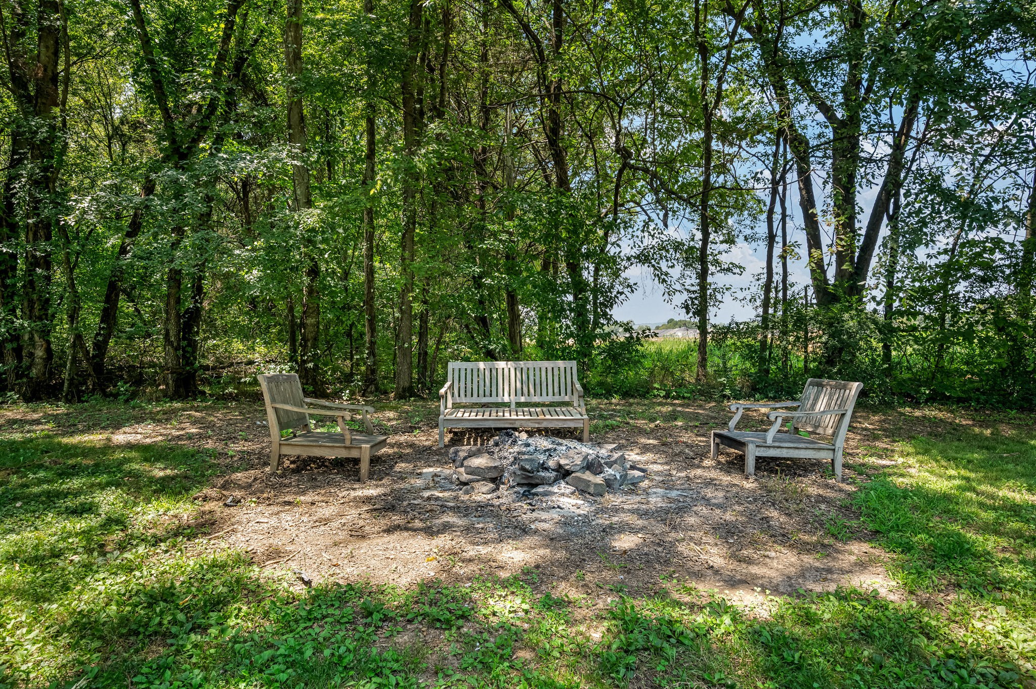 2180 Thompson Rd
