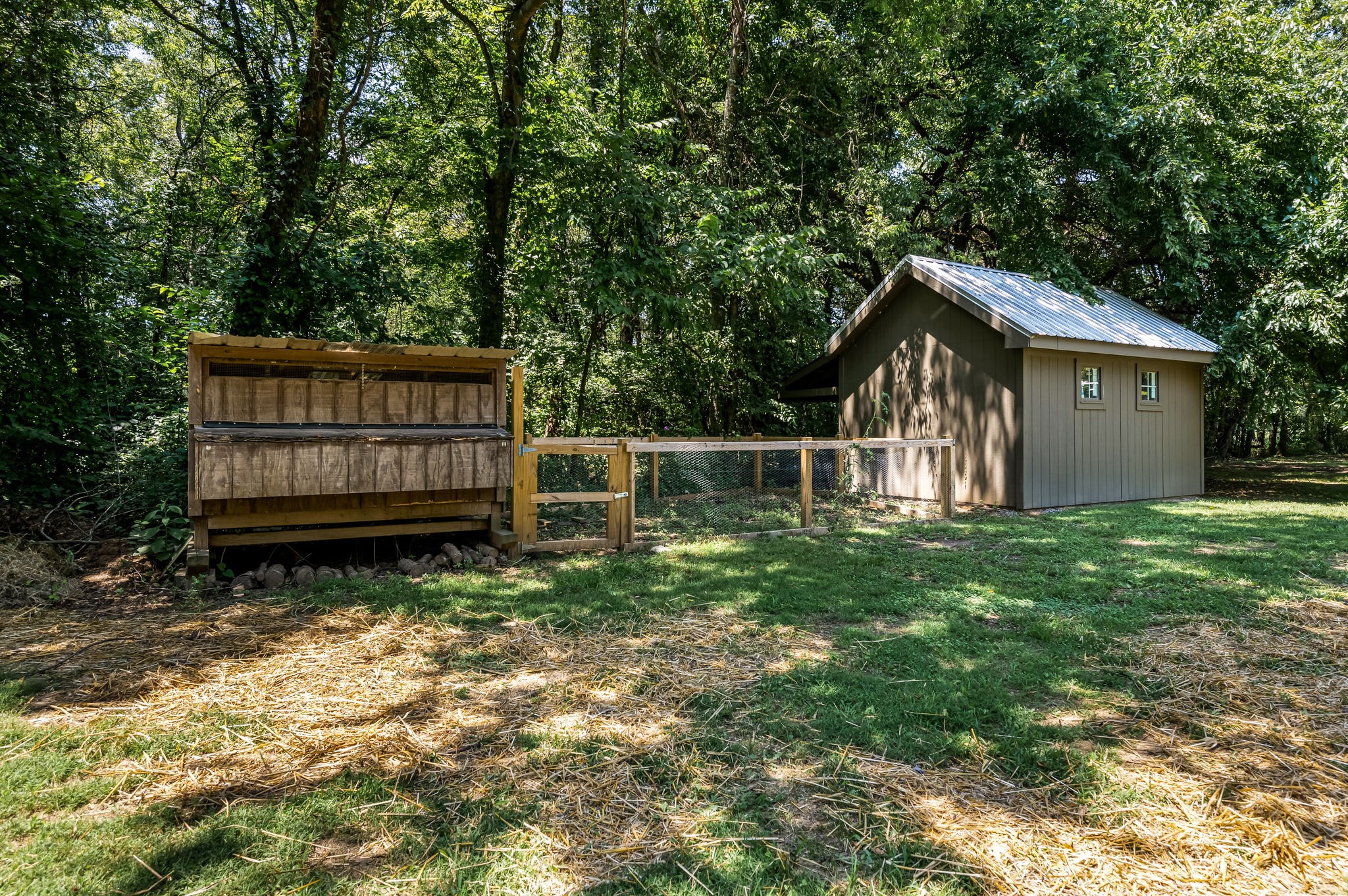 2180 Thompson Rd