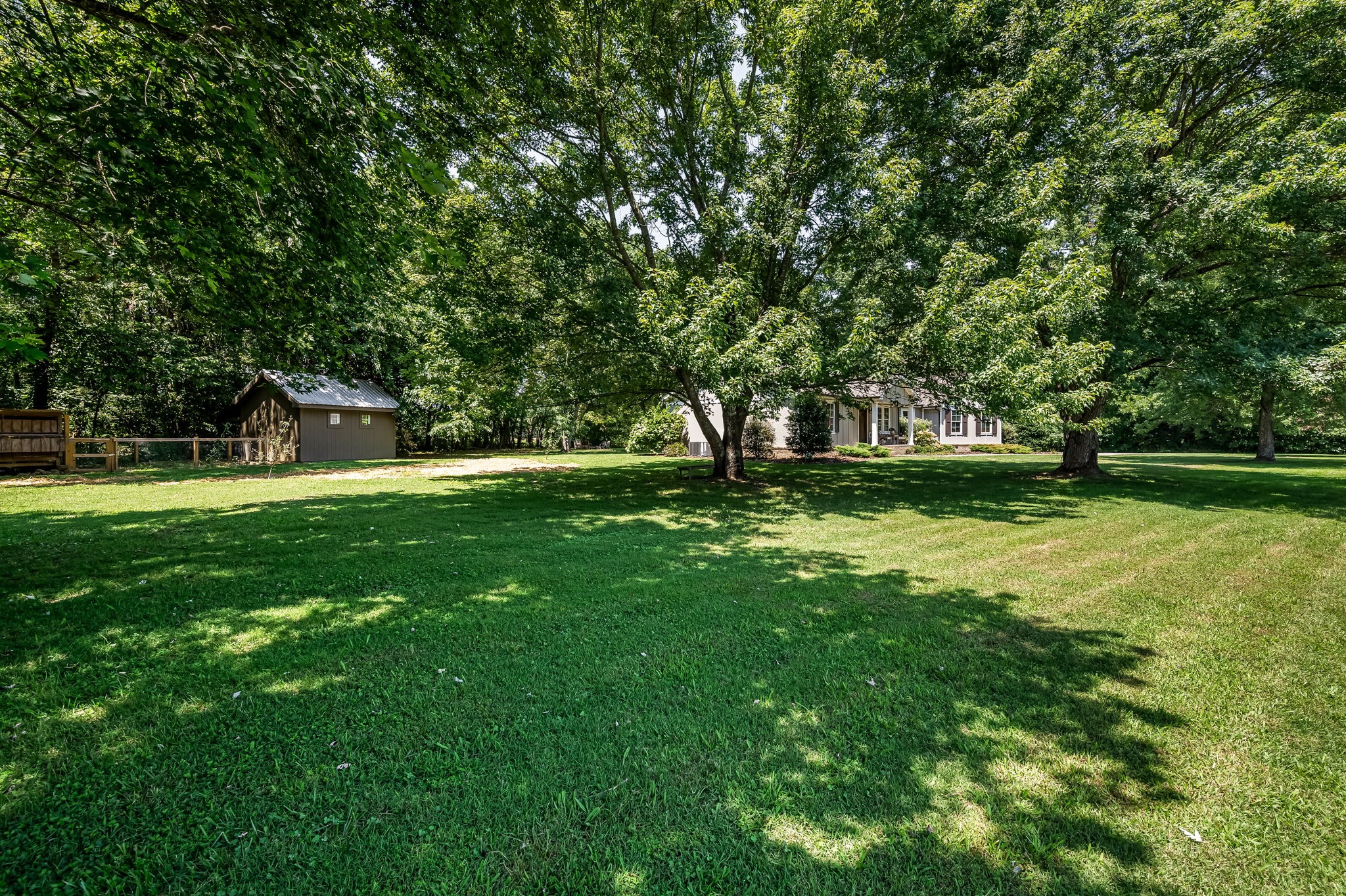 2180 Thompson Rd