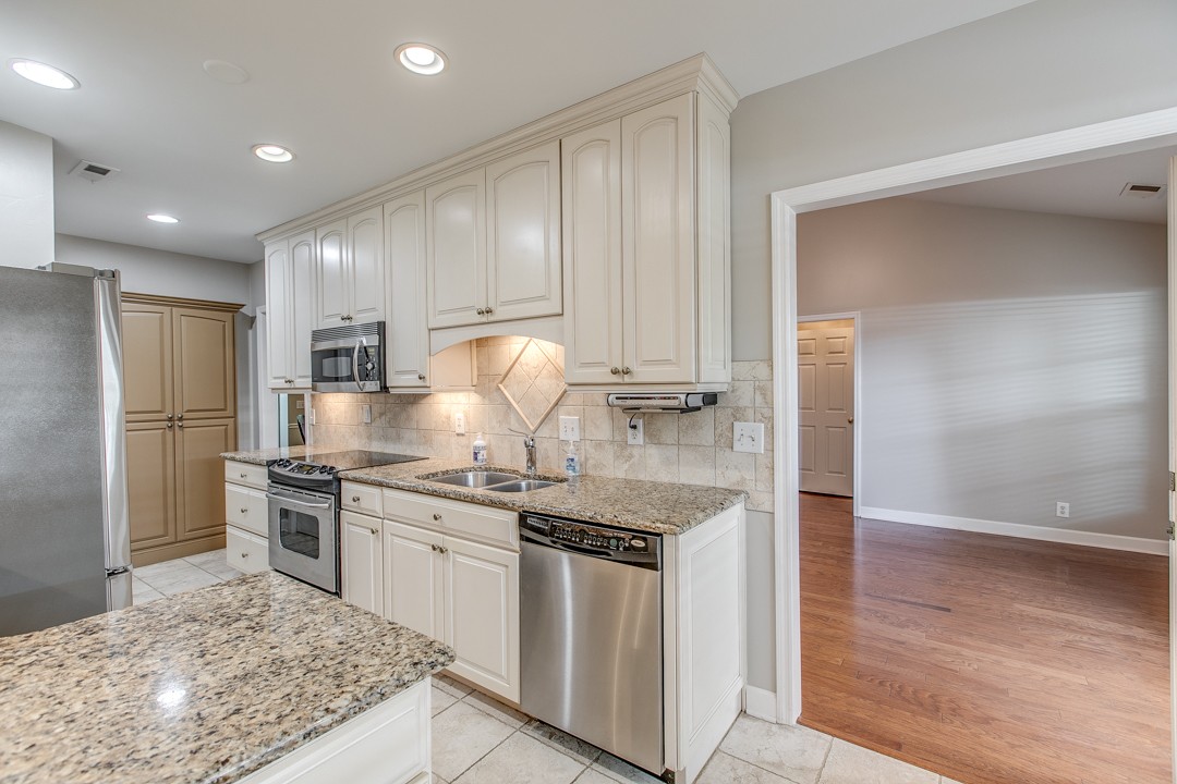 1512 Brentwood Pointe