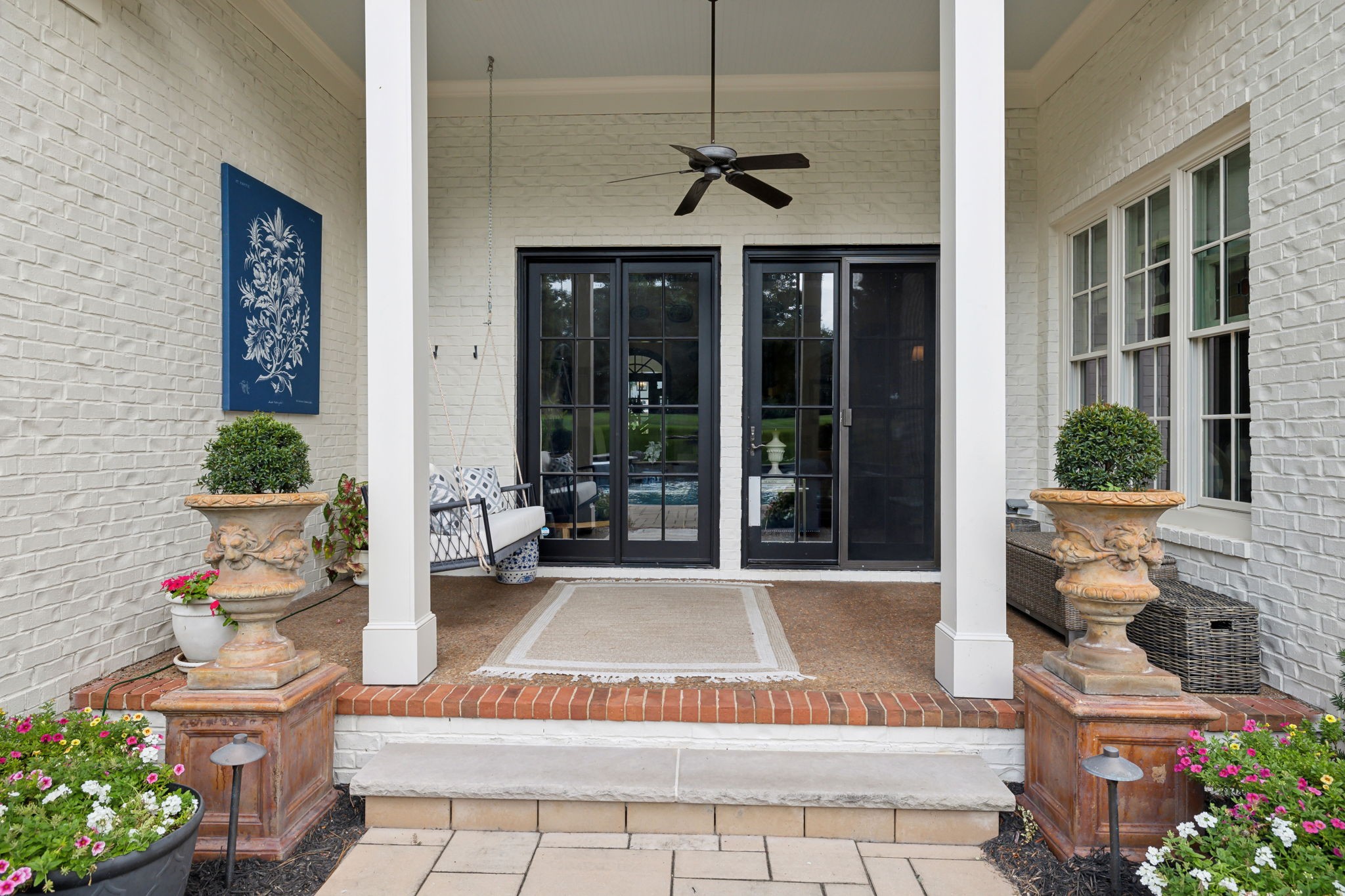 4233 Carrolton Dr
