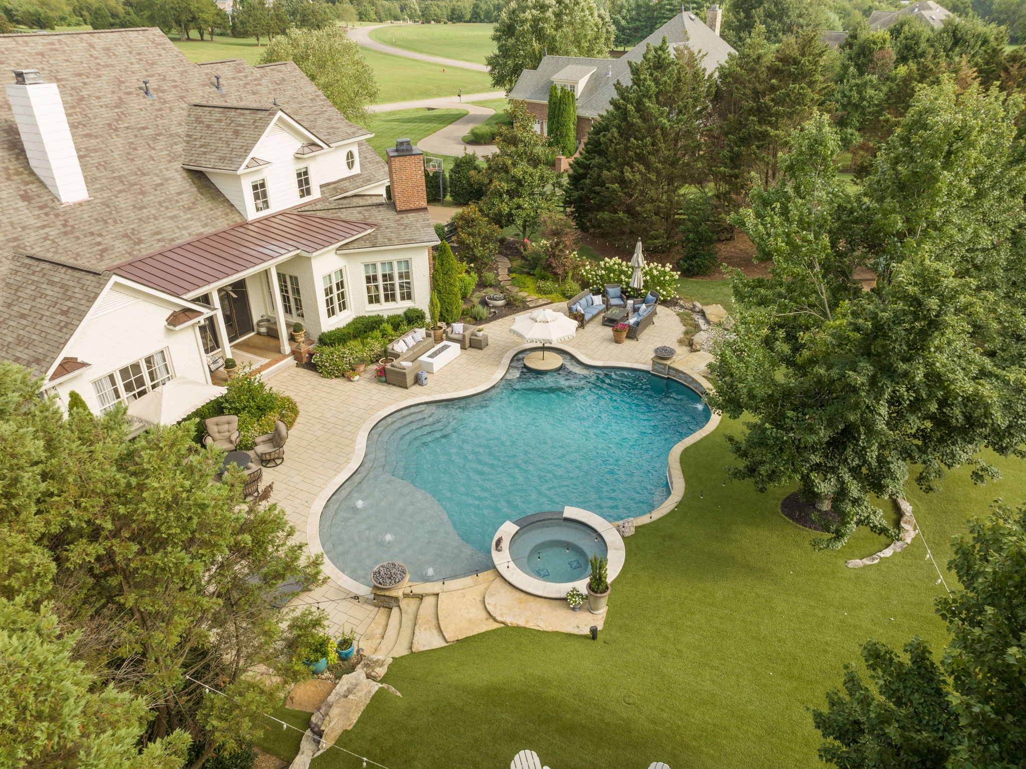 4233 Carrolton Dr