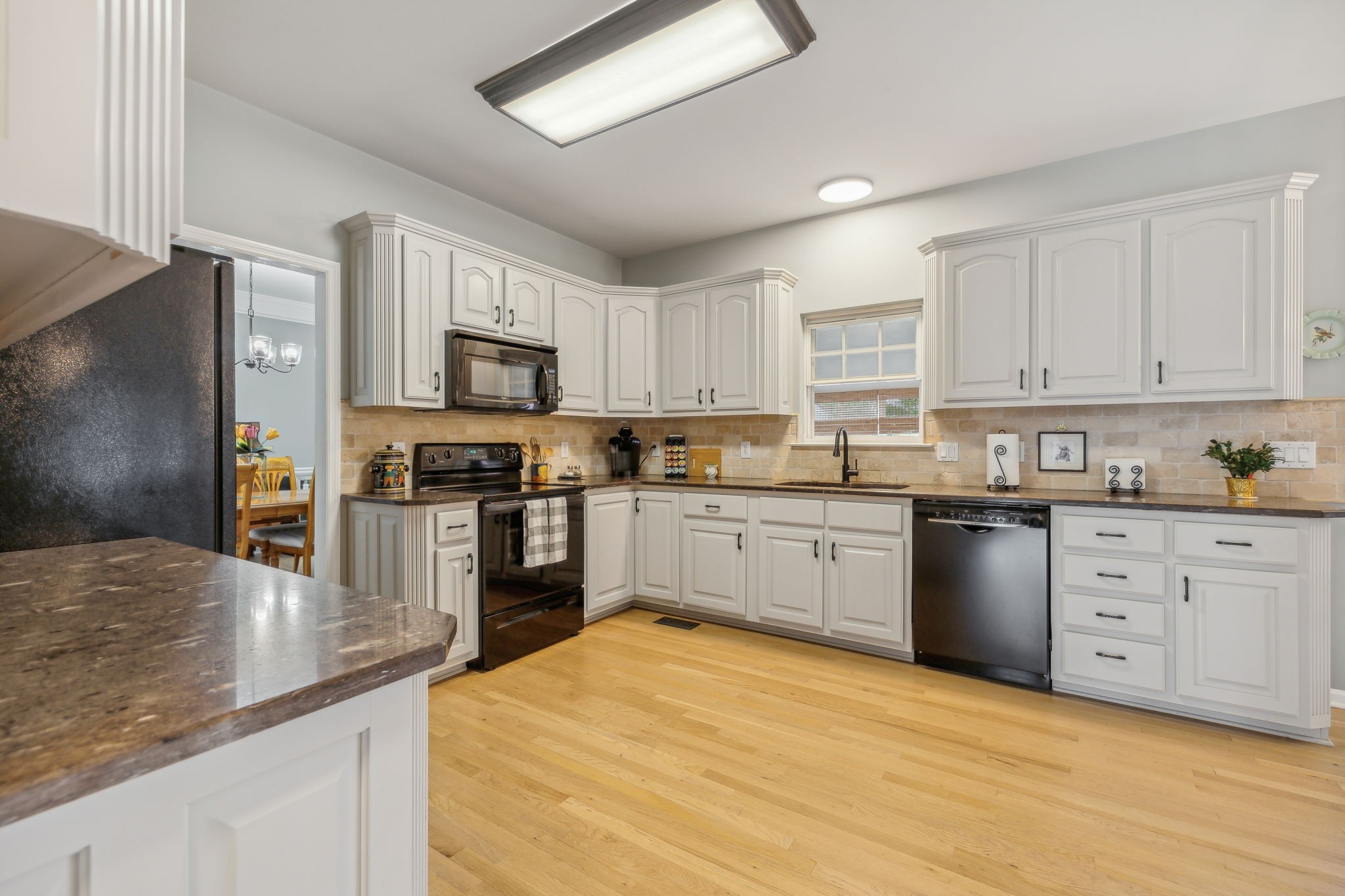 1807 Joben Dr