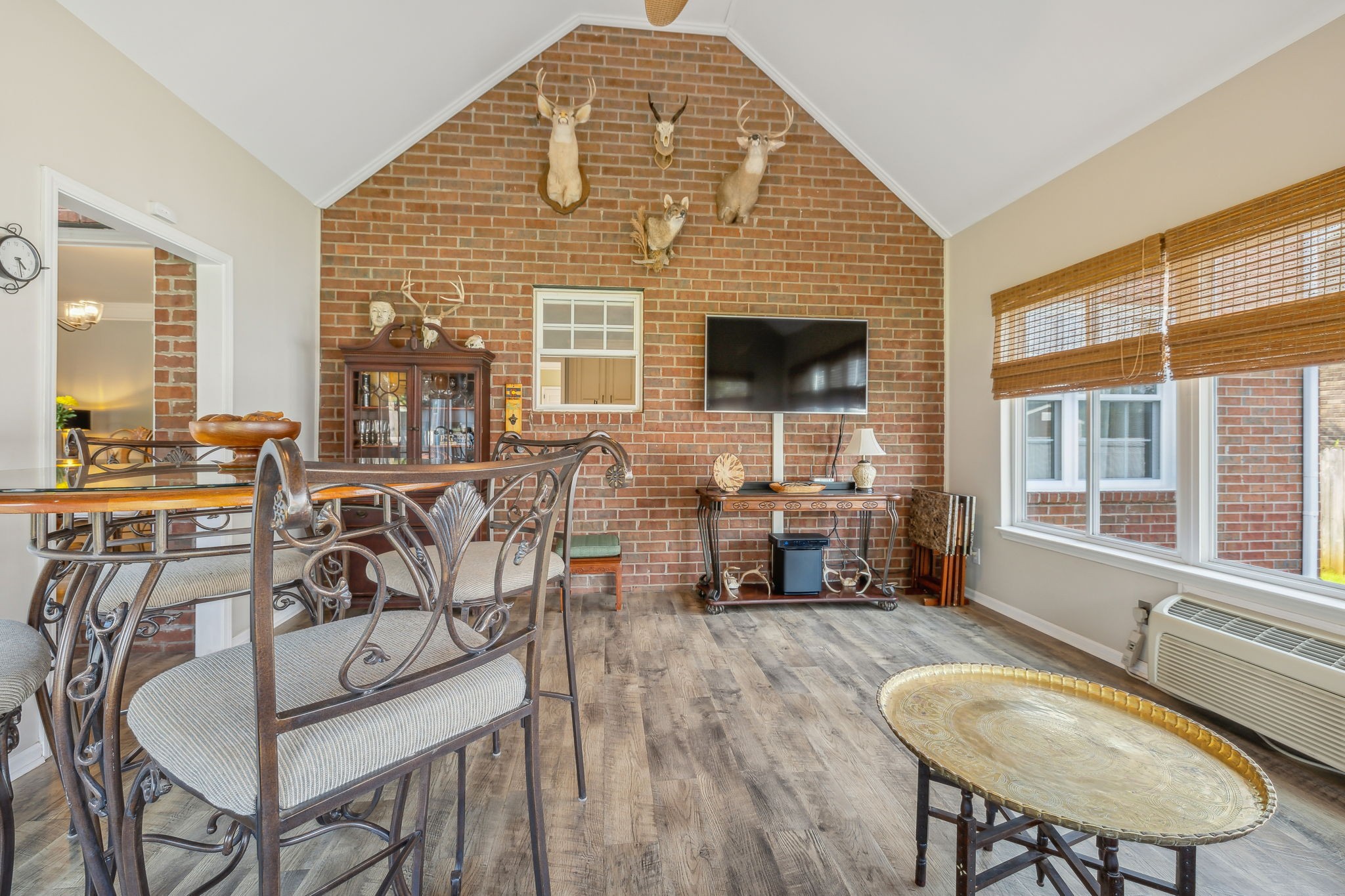 1807 Joben Dr