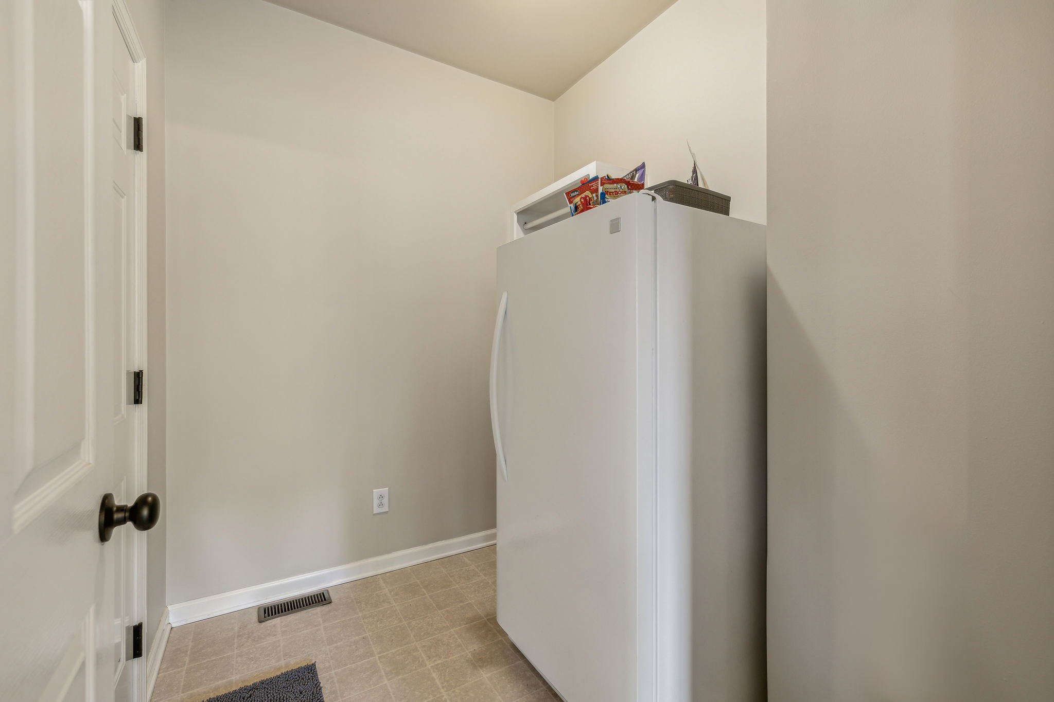 1807 Joben Dr