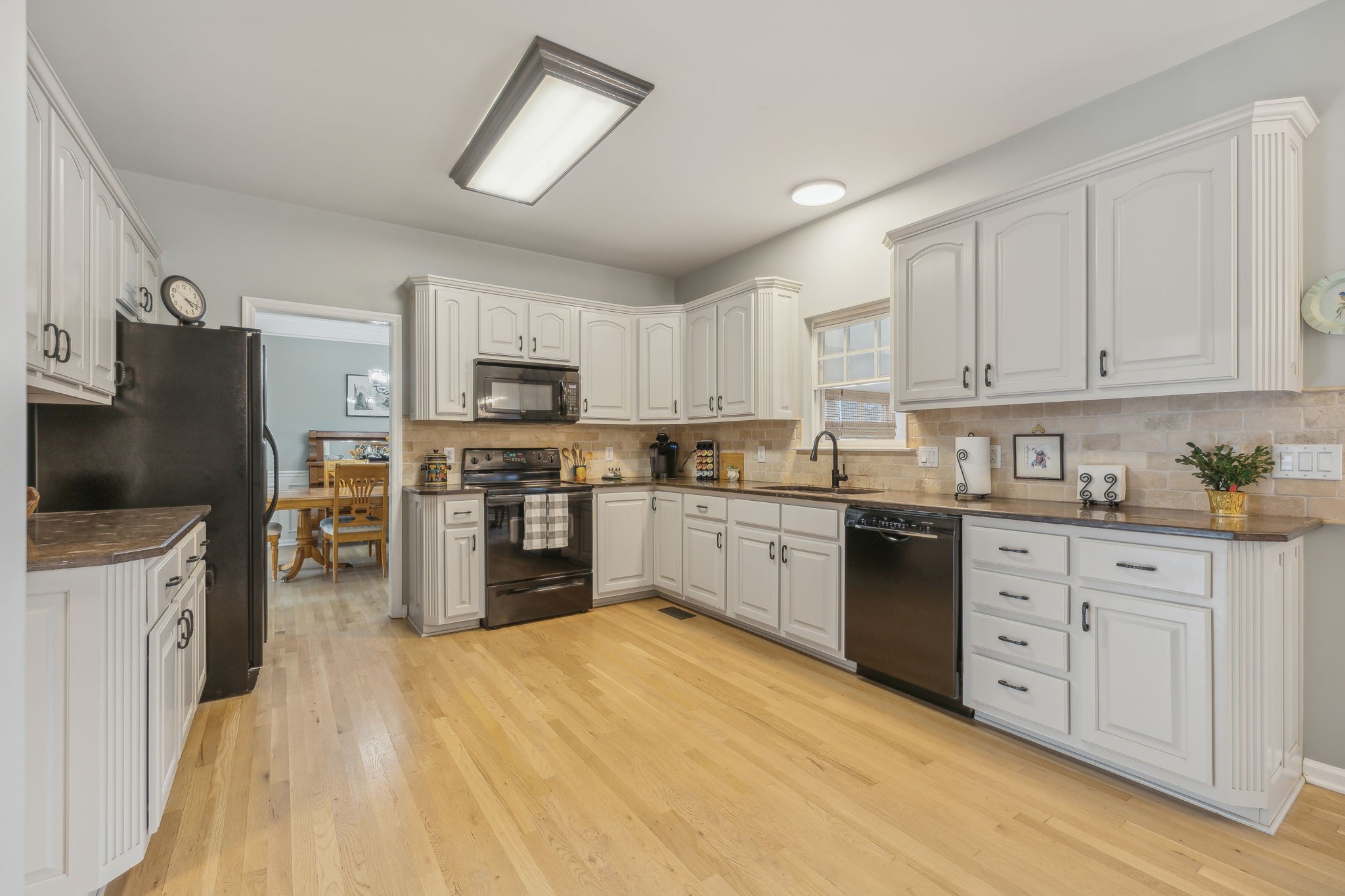 1807 Joben Dr