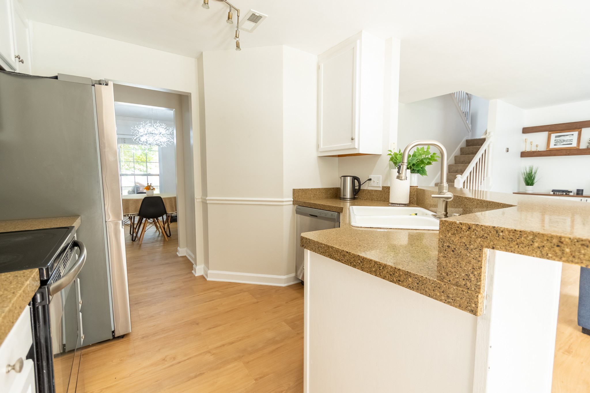 203 Camellia Ct