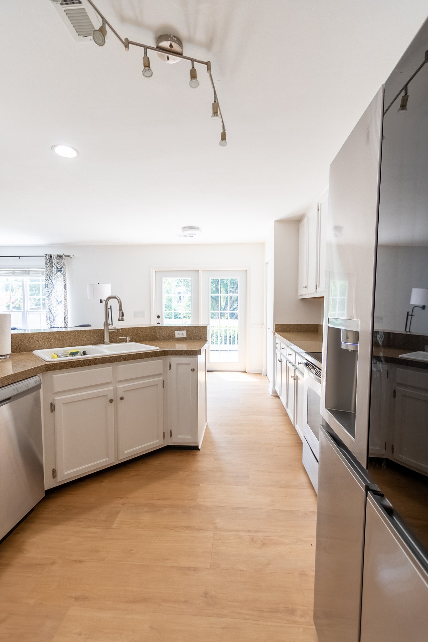 203 Camellia Ct