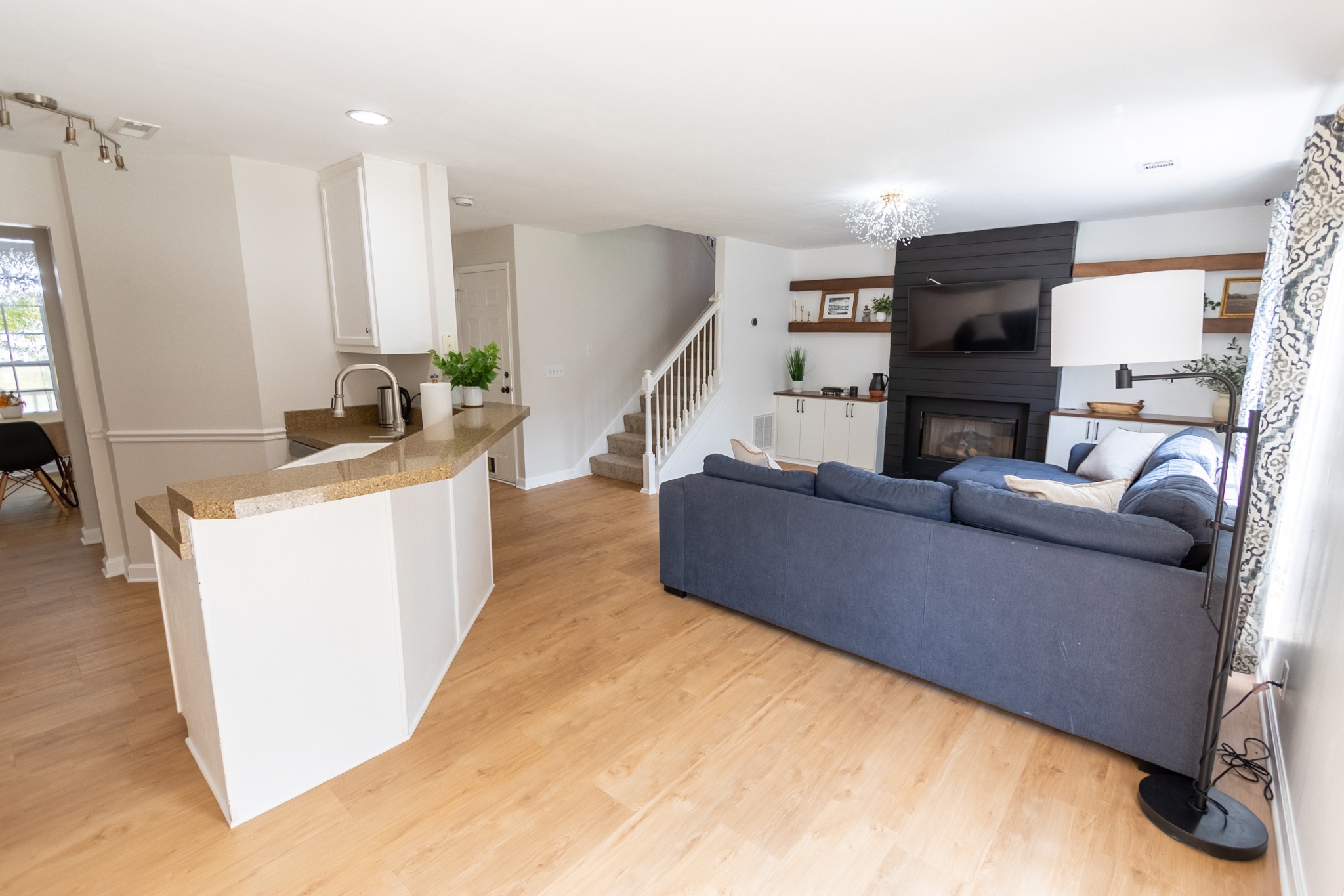 203 Camellia Ct