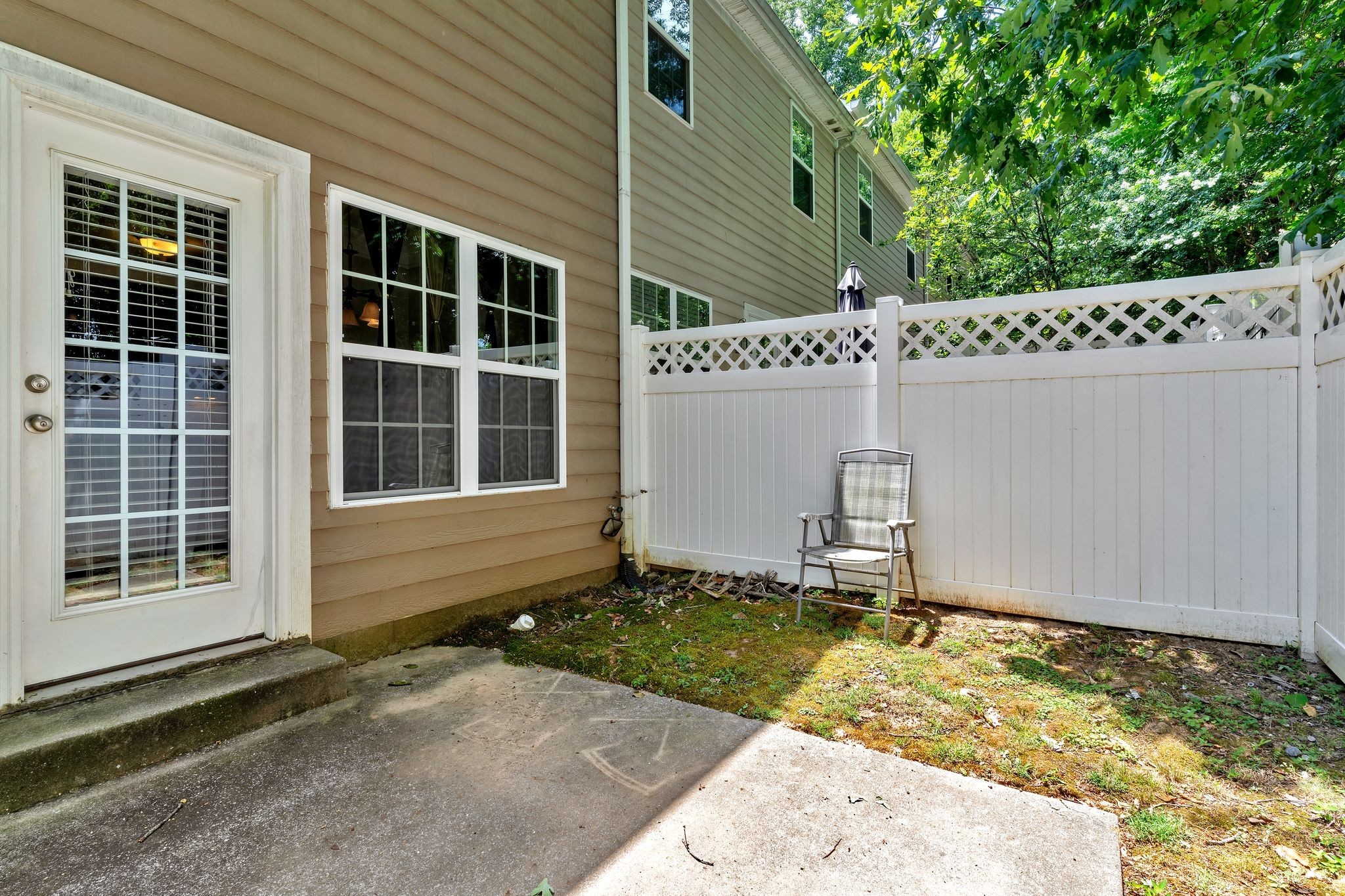 3724 Shane Point Pl