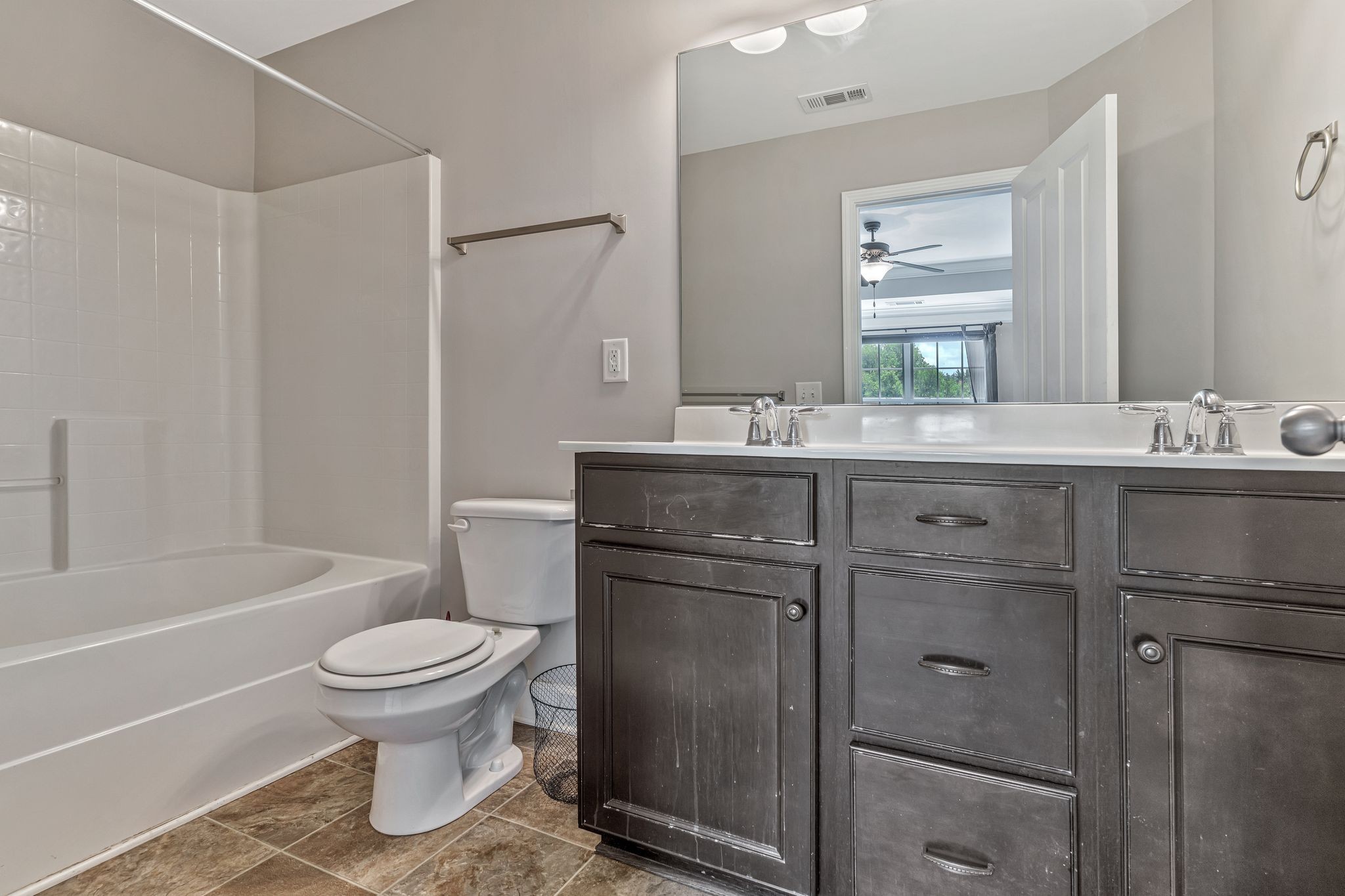 3724 Shane Point Pl