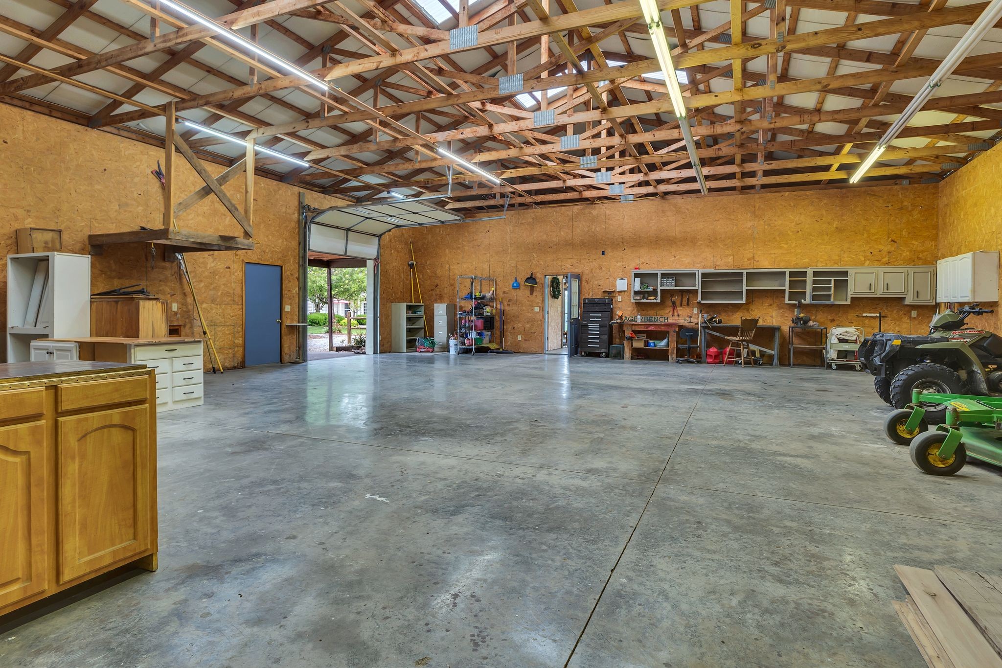 7031 Rhodes Lane