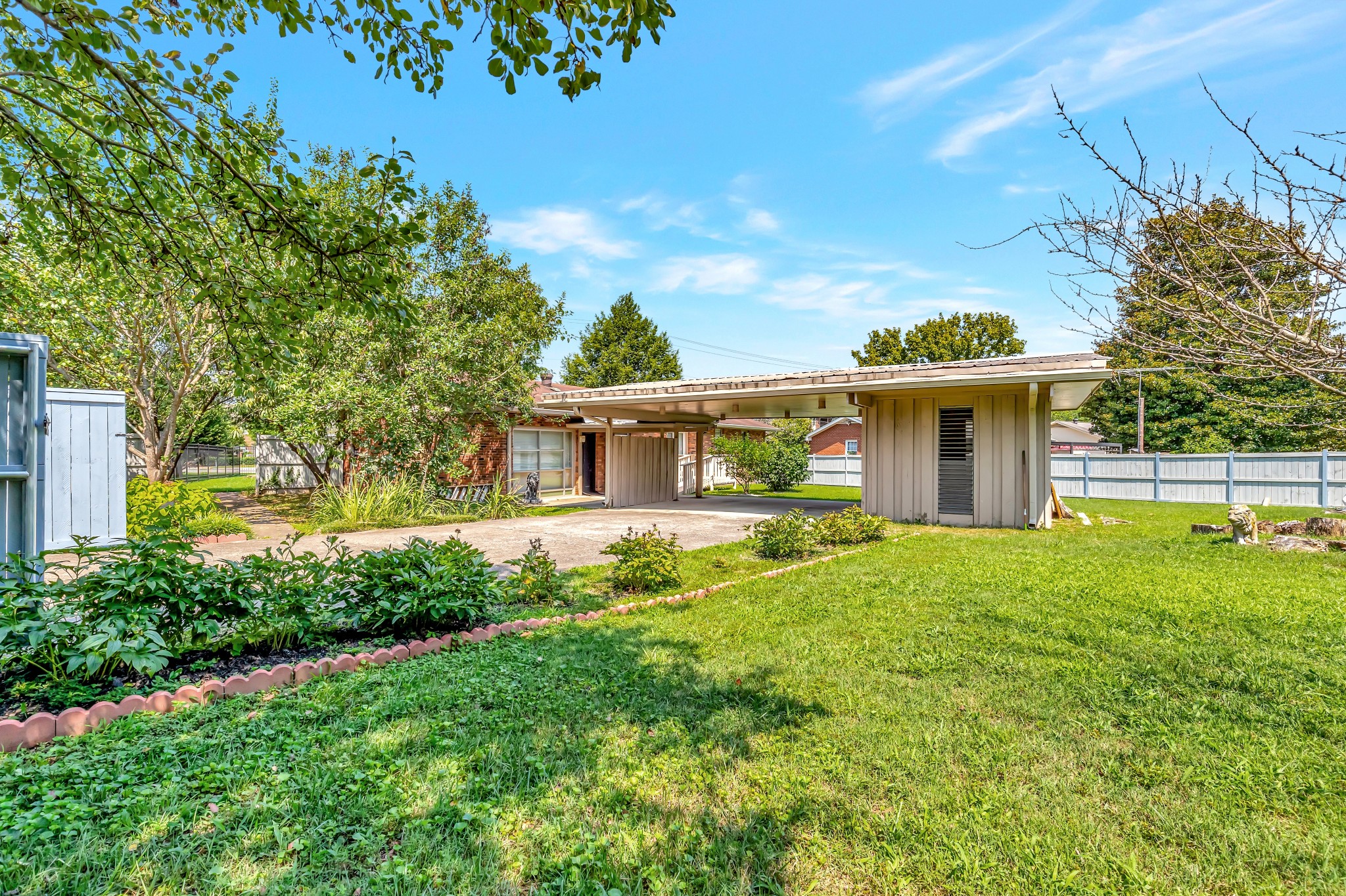 8084 Sawyer Brown Rd