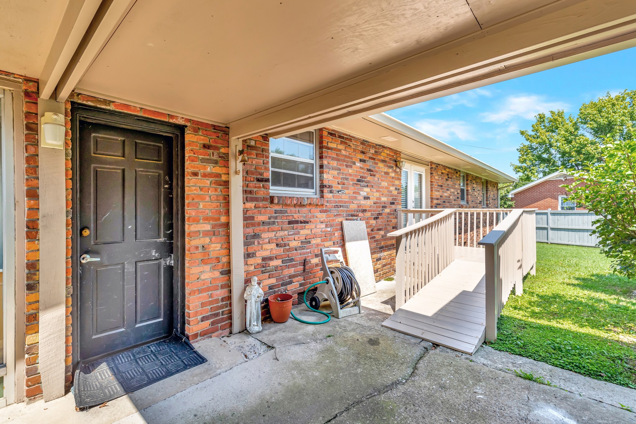 8084 Sawyer Brown Rd