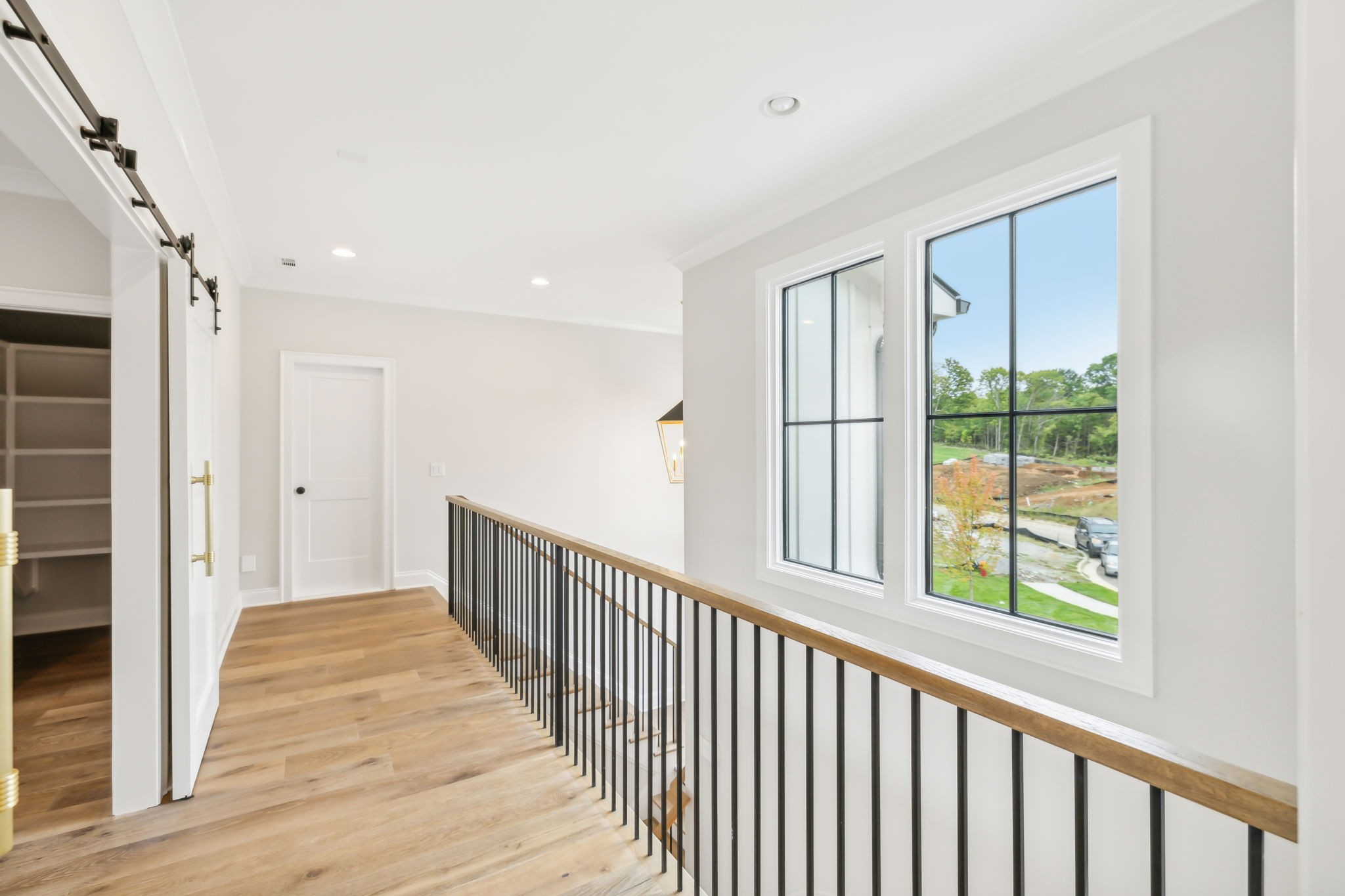 1645 Honeyman Pt