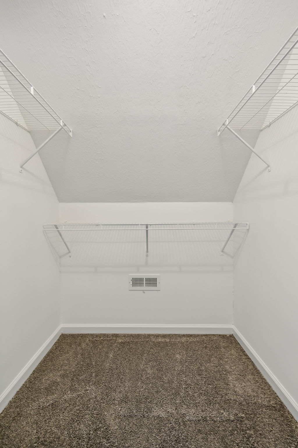 3015 Kedzie Drive