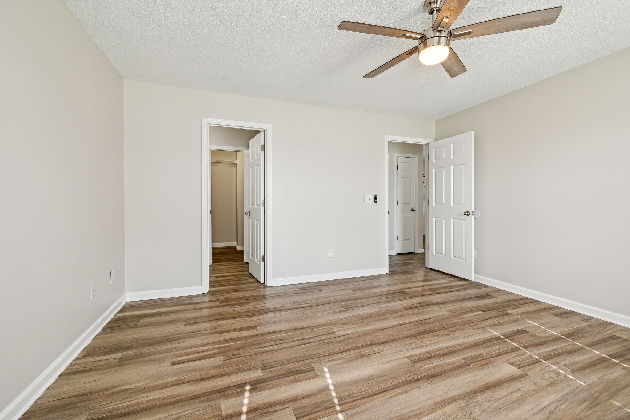 3015 Kedzie Drive