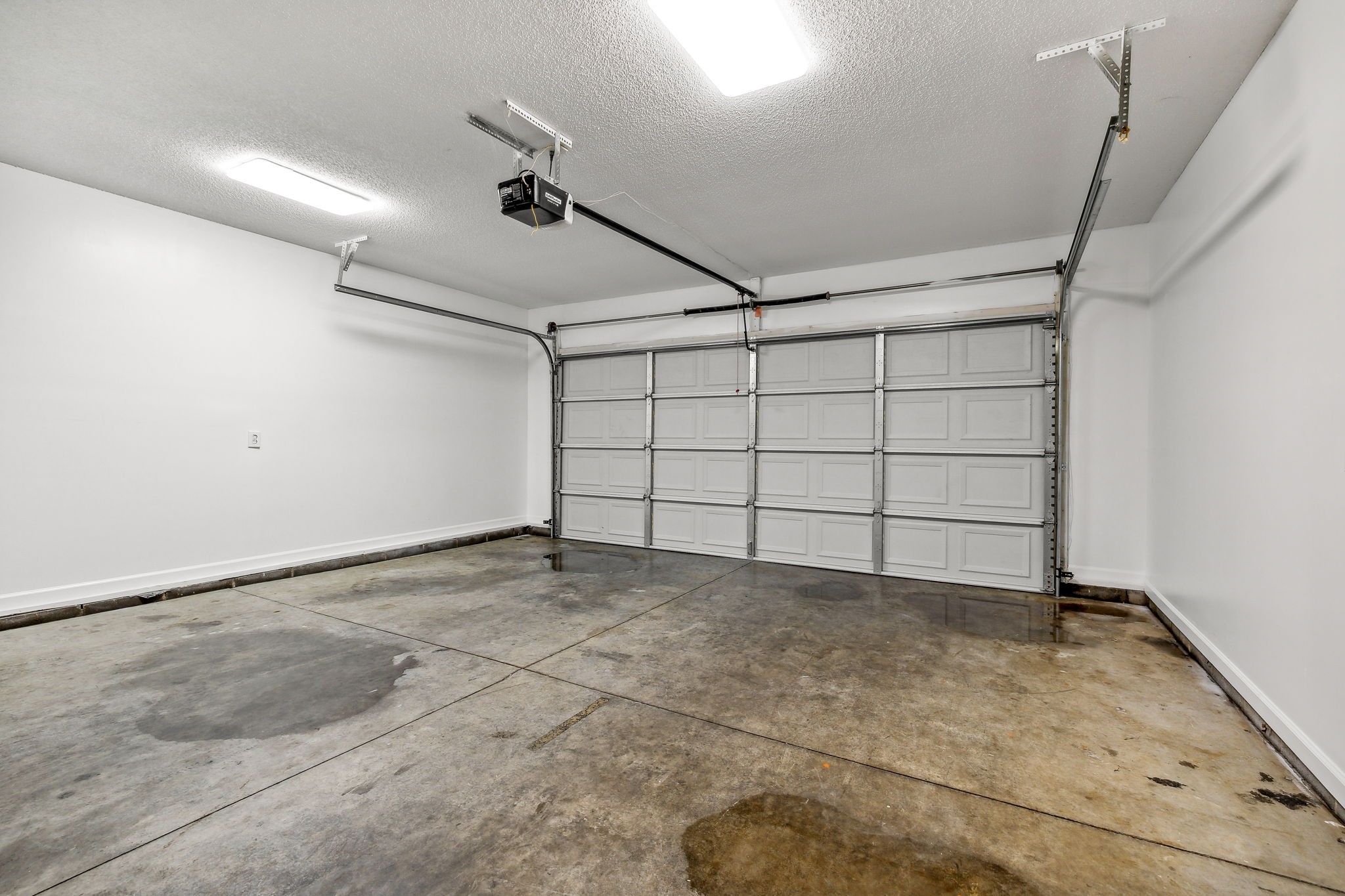 3015 Kedzie Drive