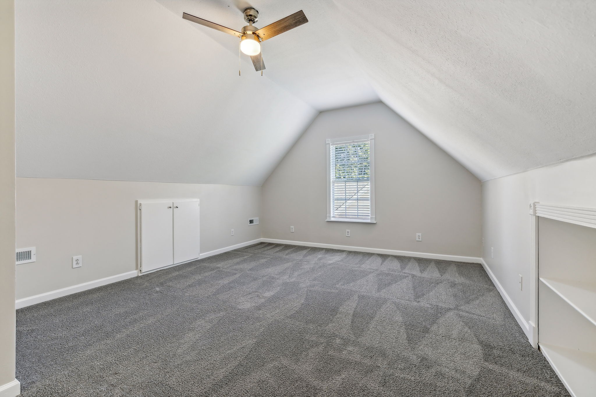 3015 Kedzie Drive