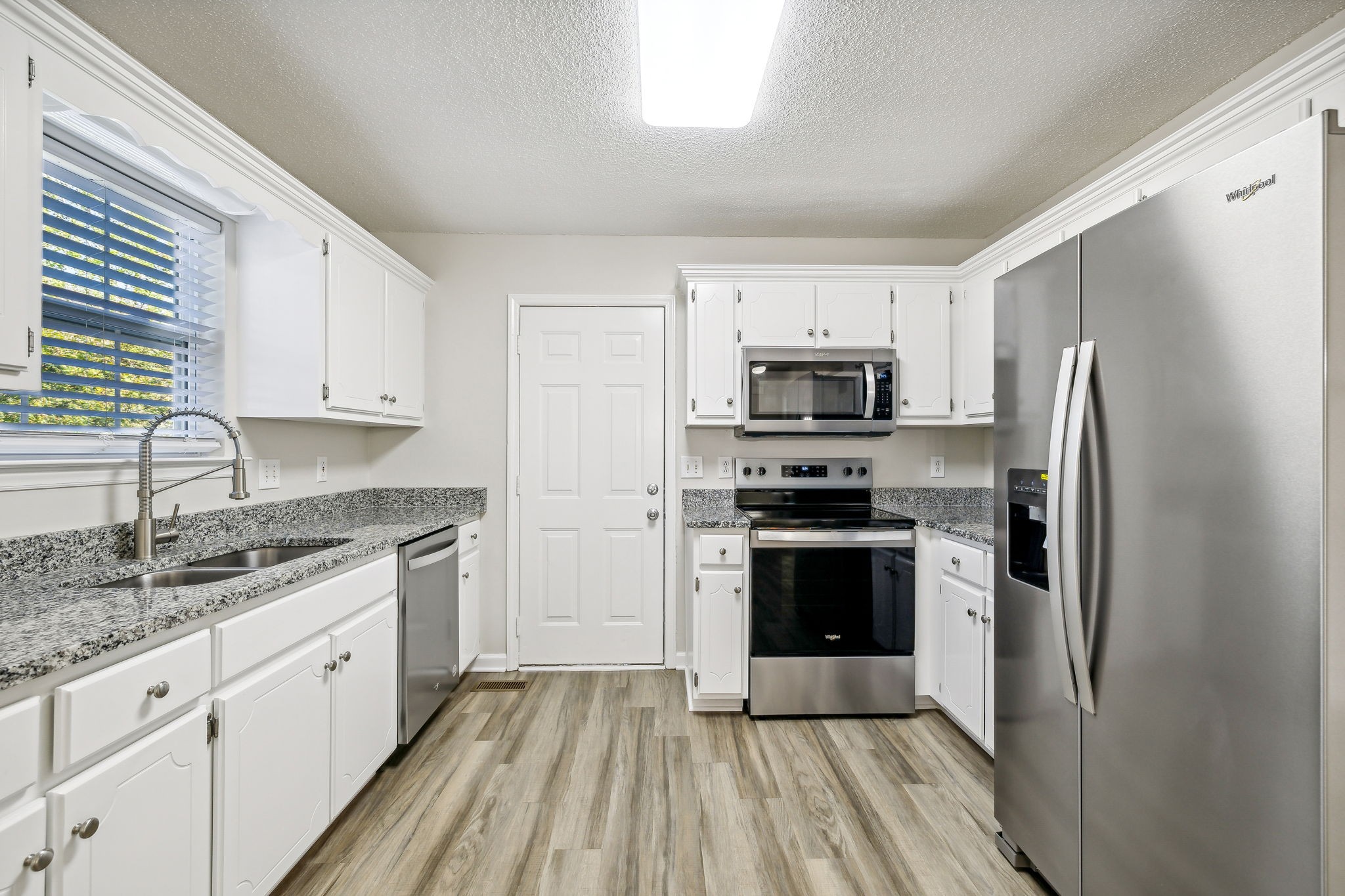 3015 Kedzie Drive