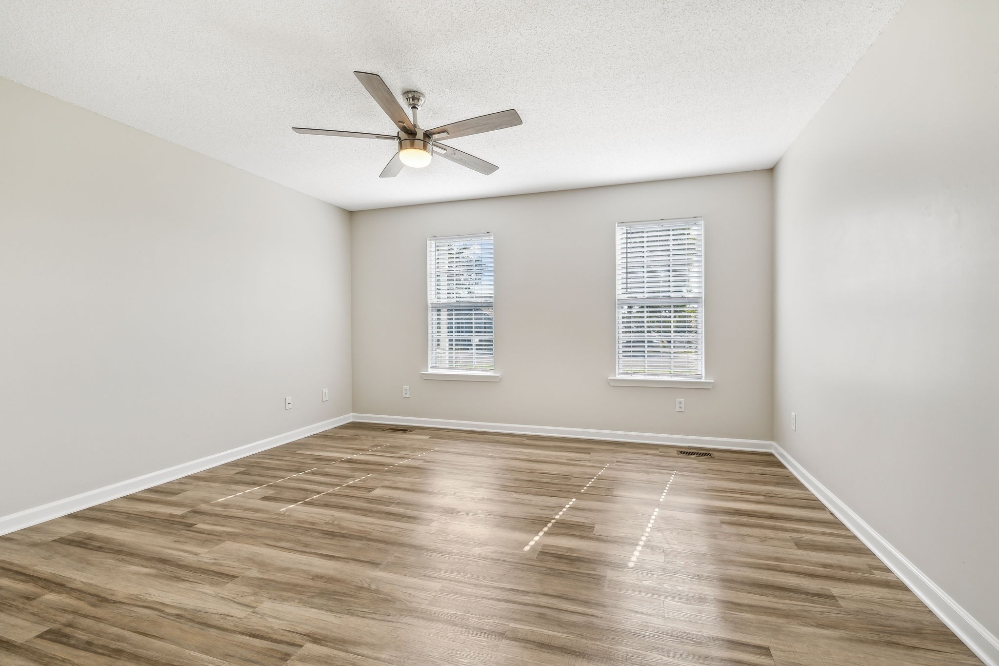 3015 Kedzie Drive