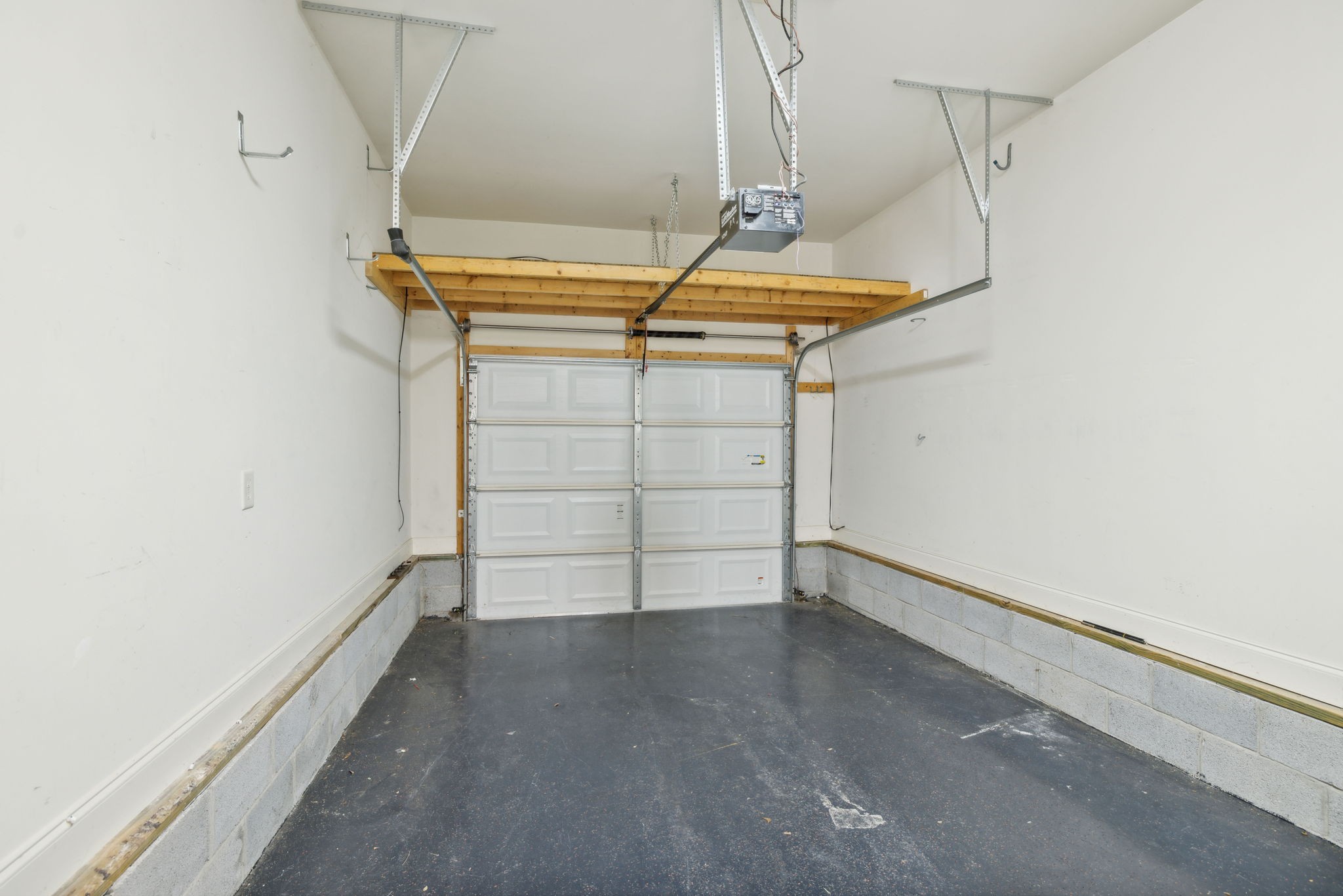 910 Jewell Ave