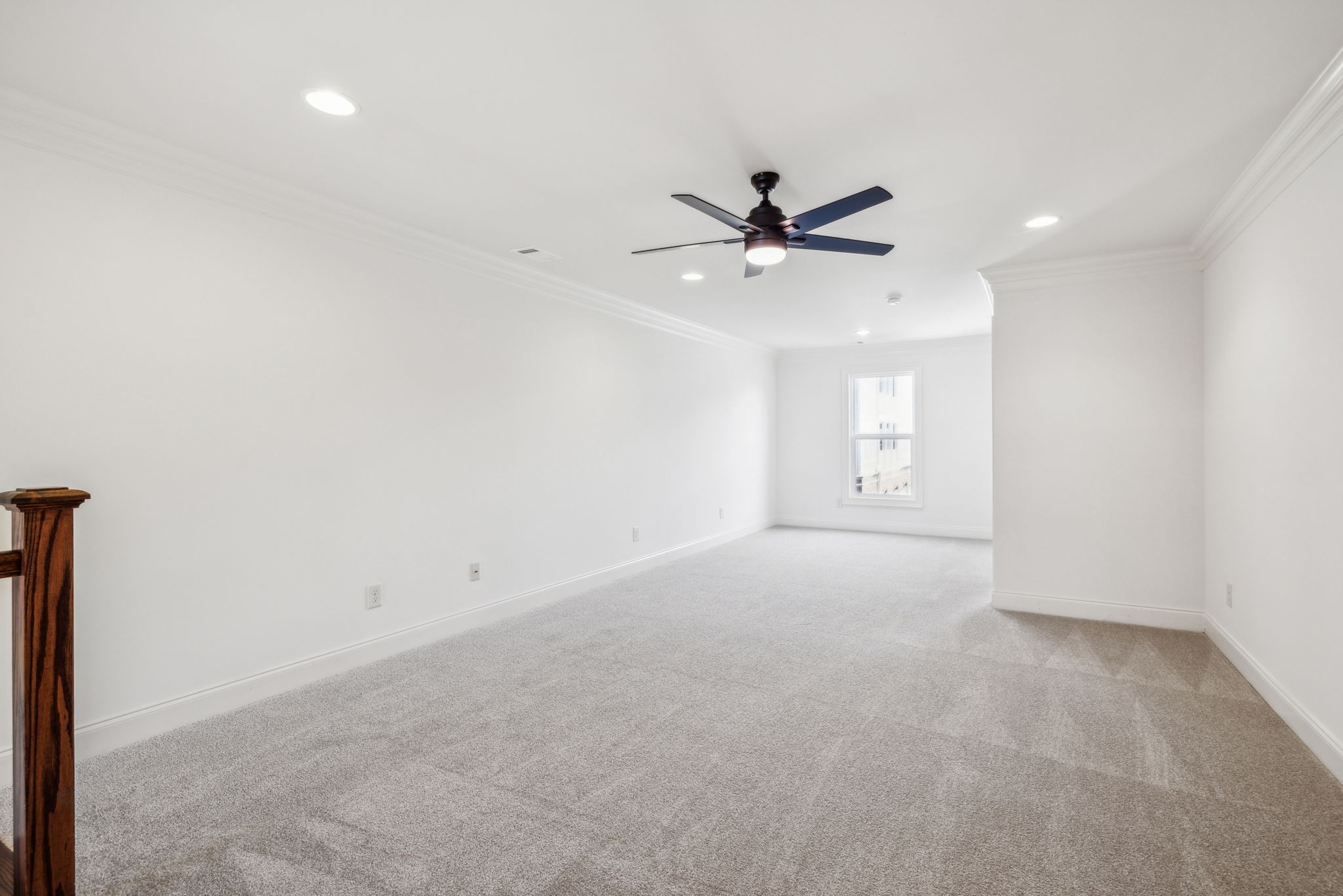 910 Jewell Ave