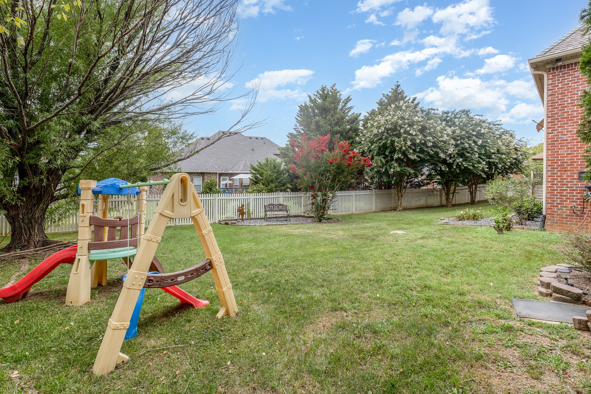 434 Creekview Dr