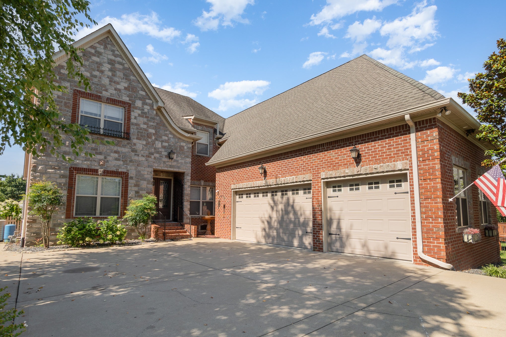 434 Creekview Dr
