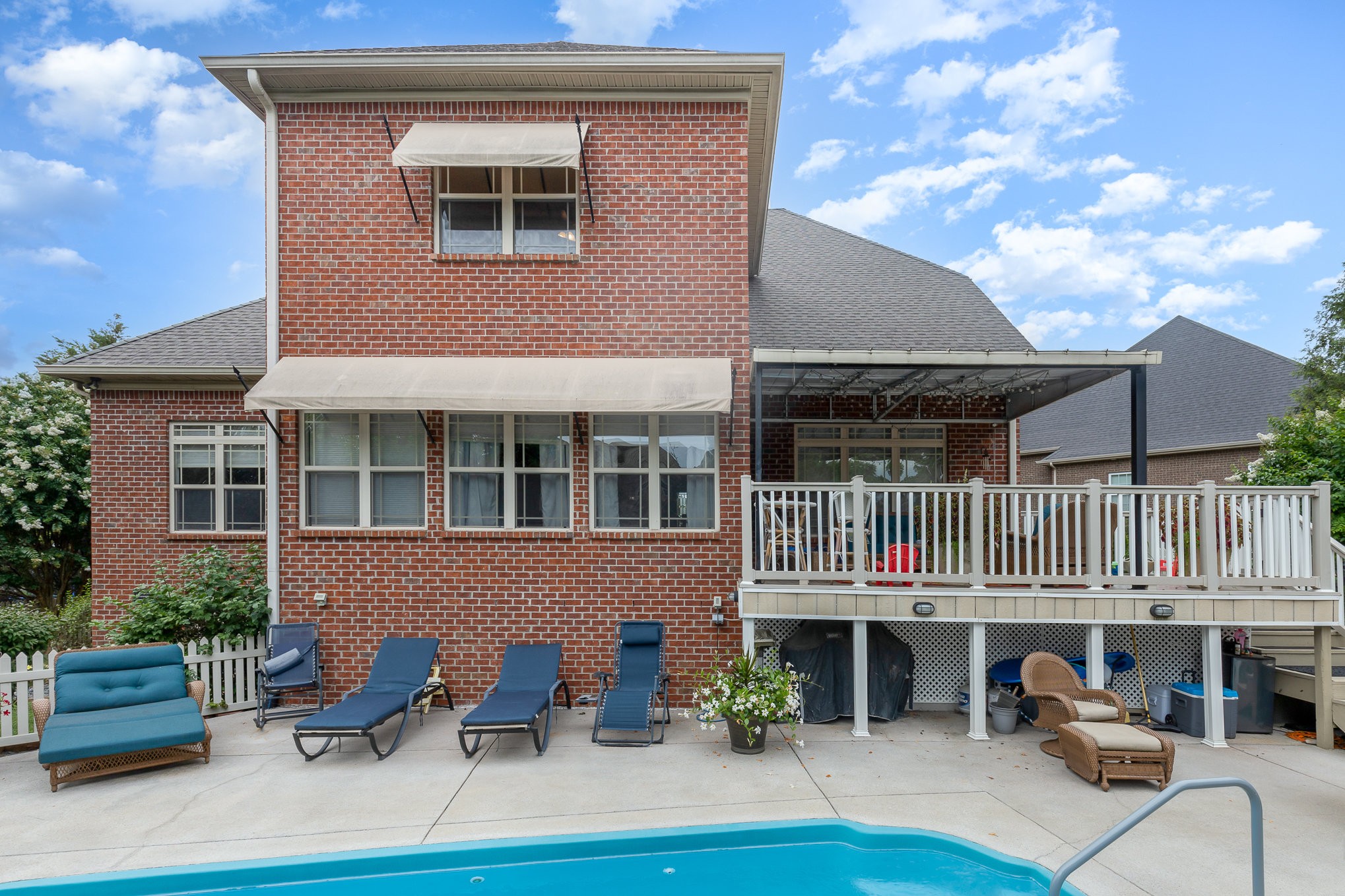 434 Creekview Dr