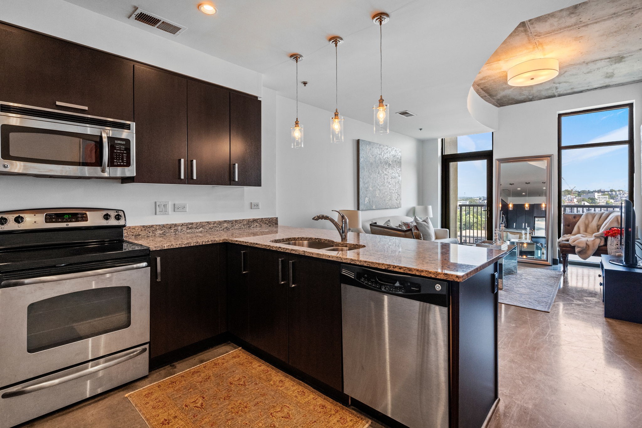 1510 Demonbreun St Unit: 1001