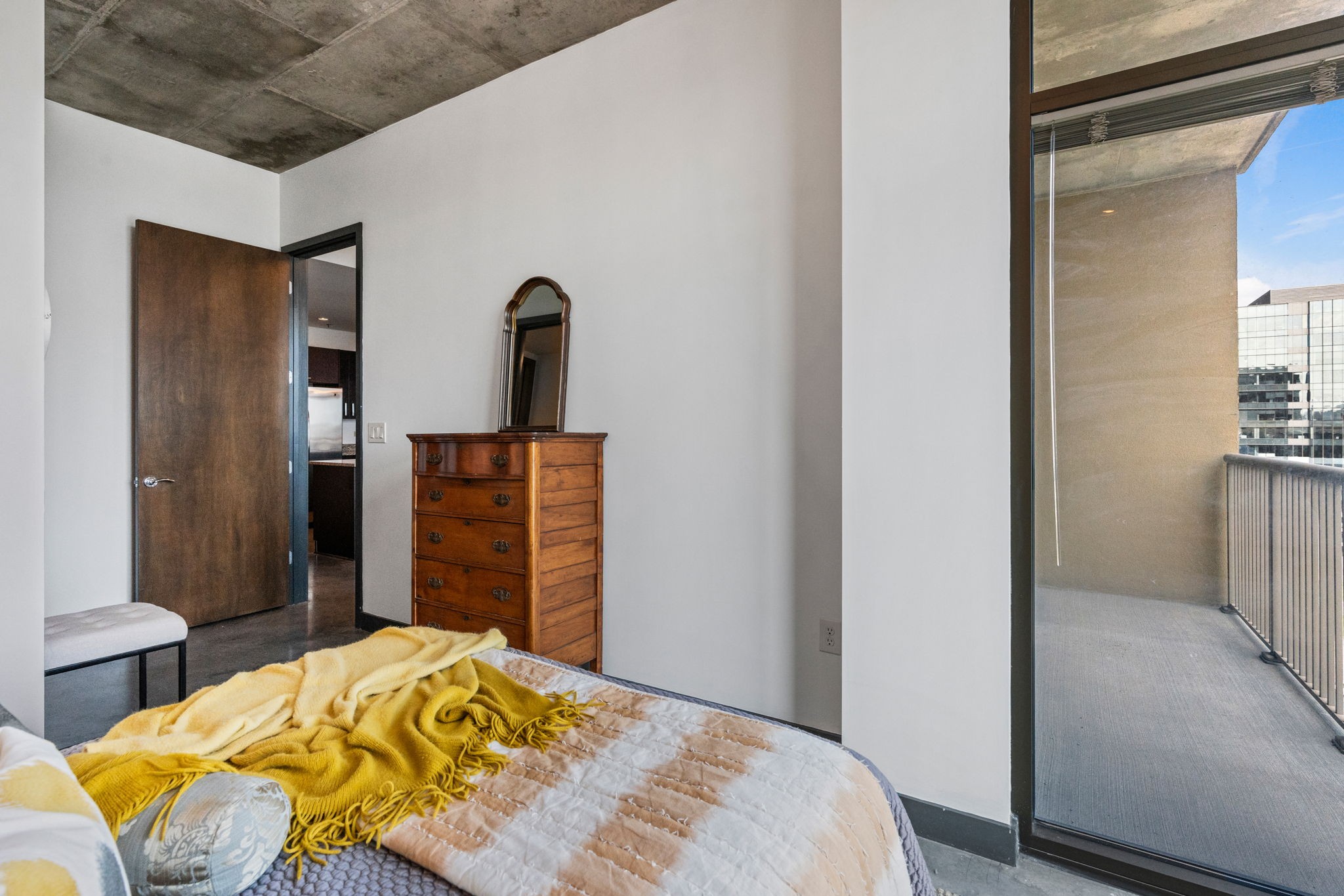 1510 Demonbreun St Unit: 1001