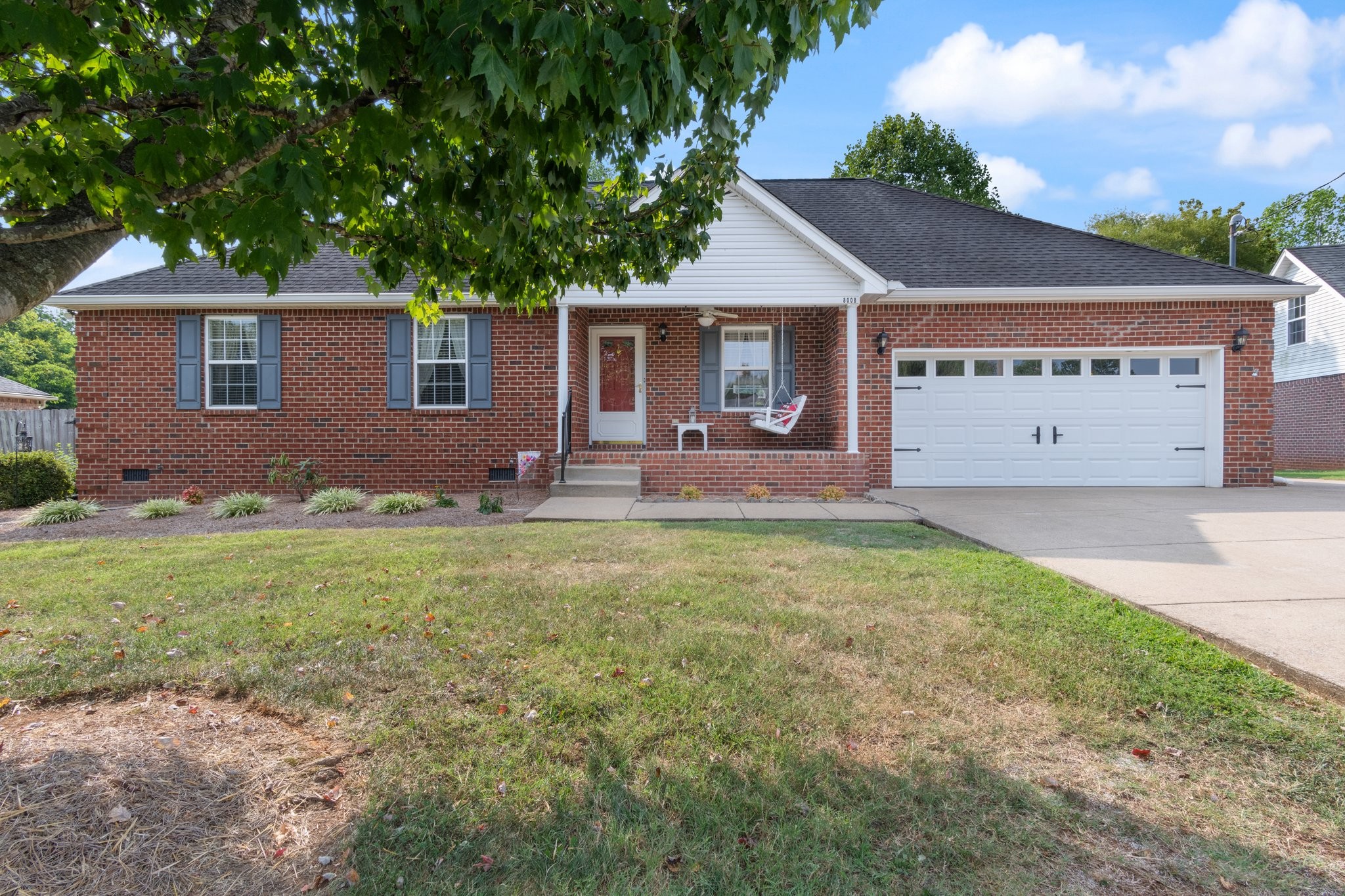 8008 Minehead Dr