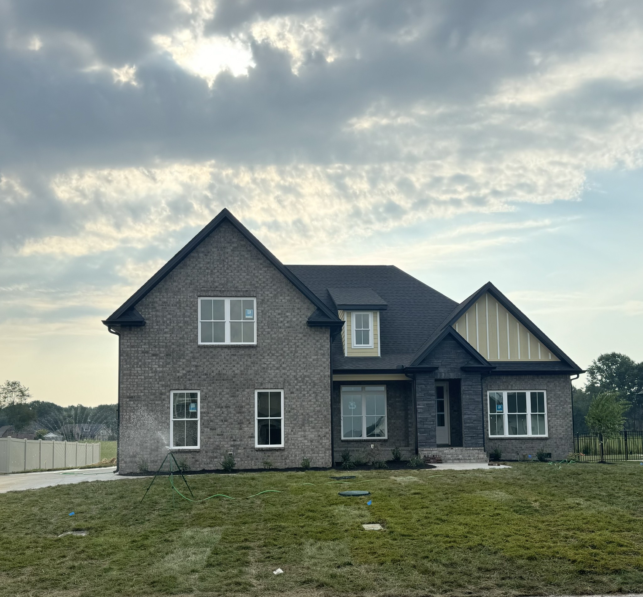 2649 Holly Springs Dr