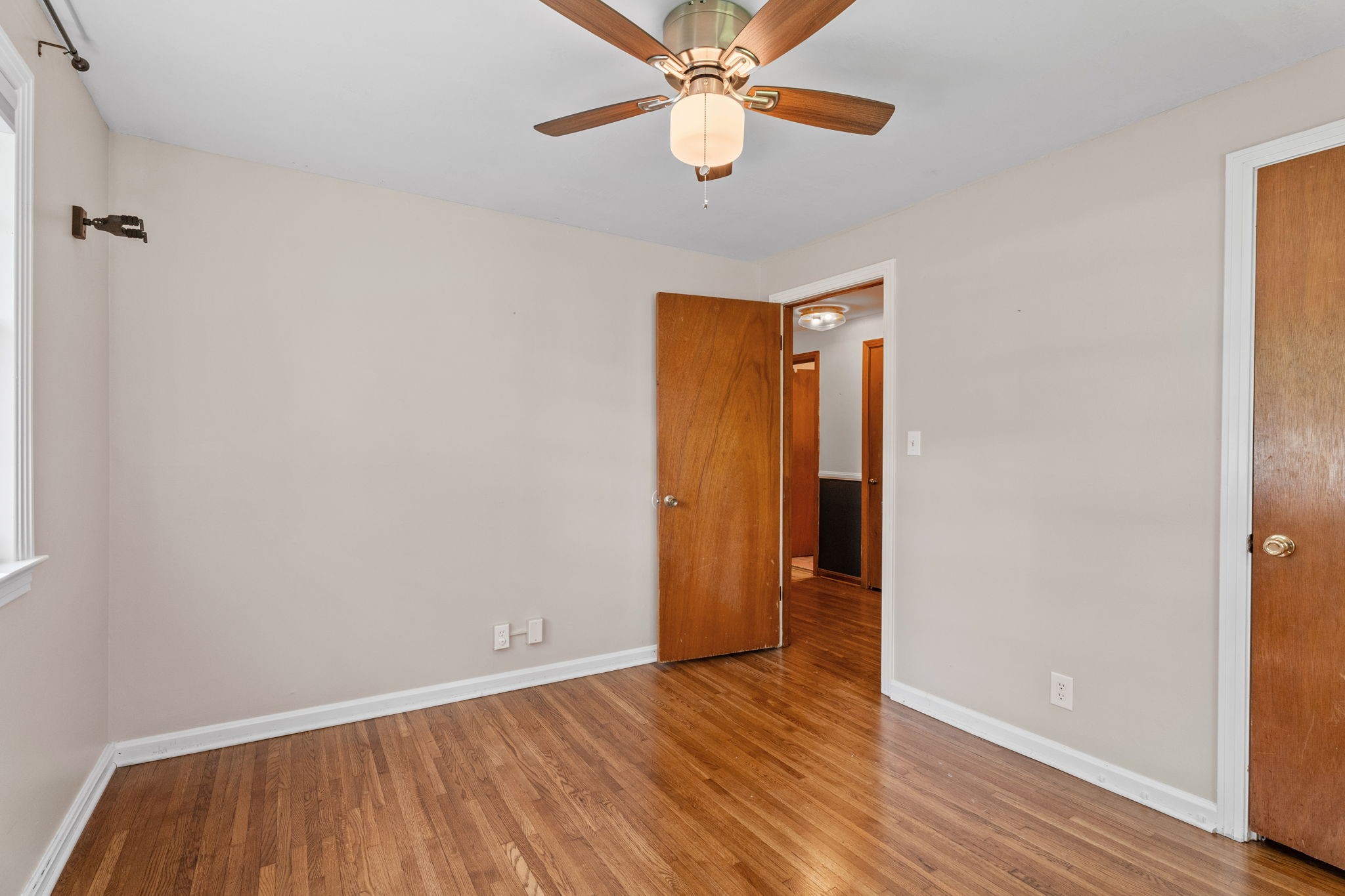 400 Farris Ave