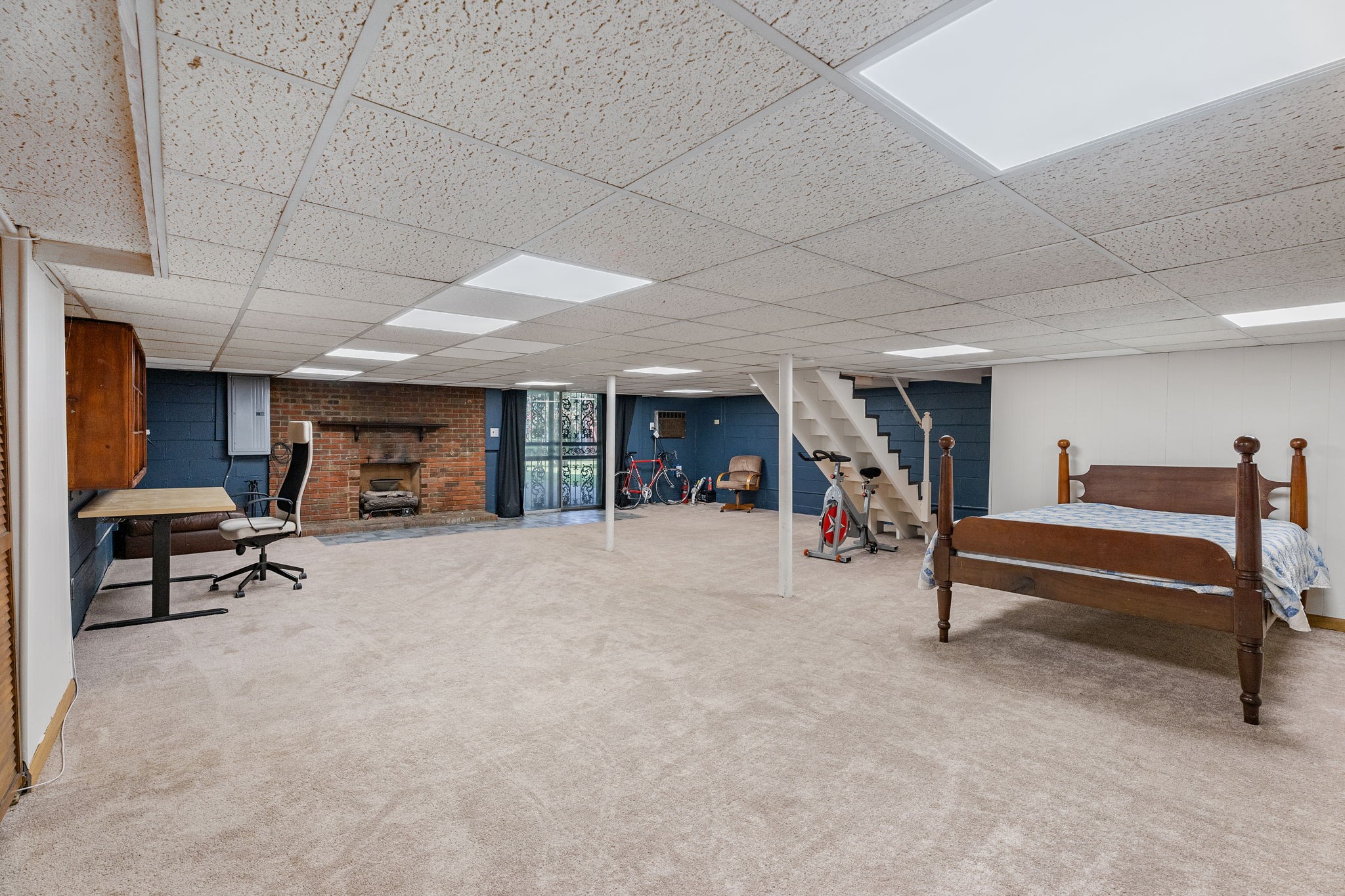 400 Farris Ave