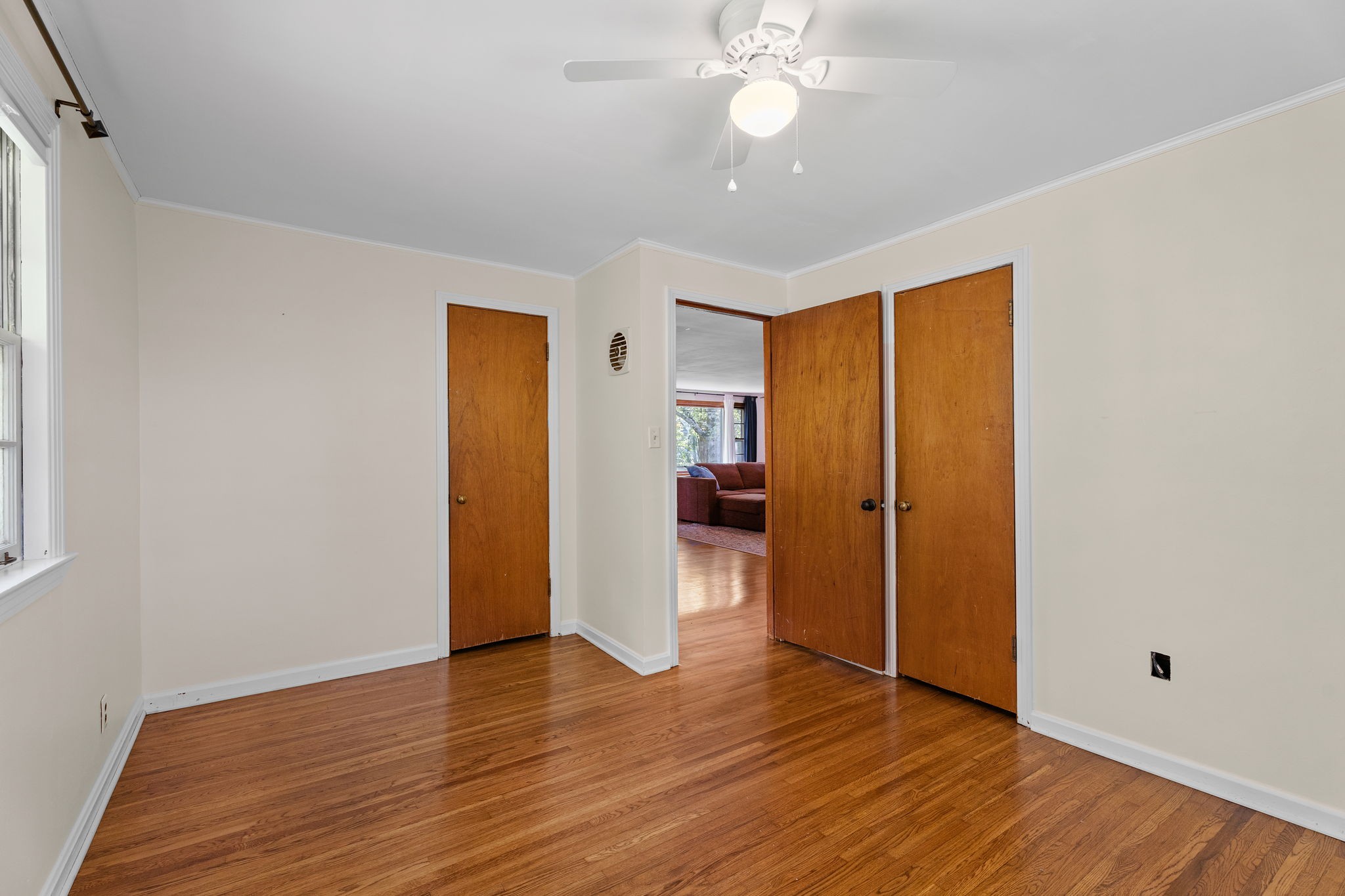 400 Farris Ave